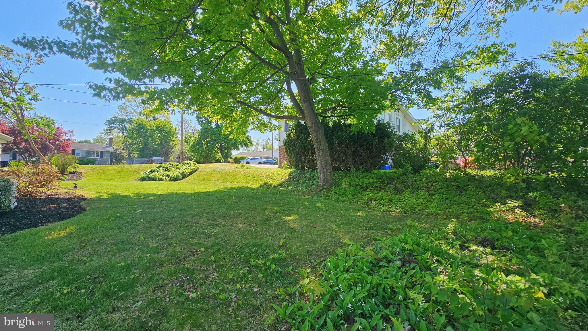 ROSEMONT MANOR - Residential