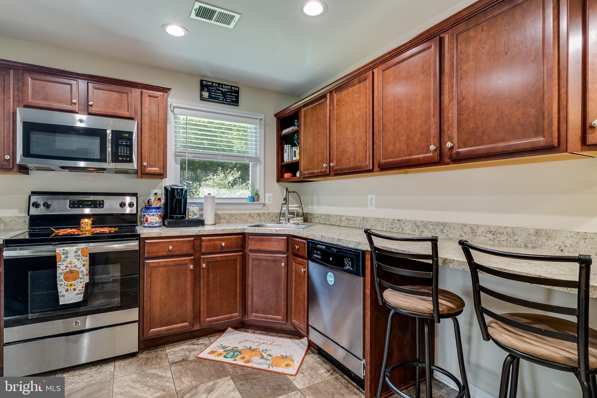 BIRCH MANOR - Residential