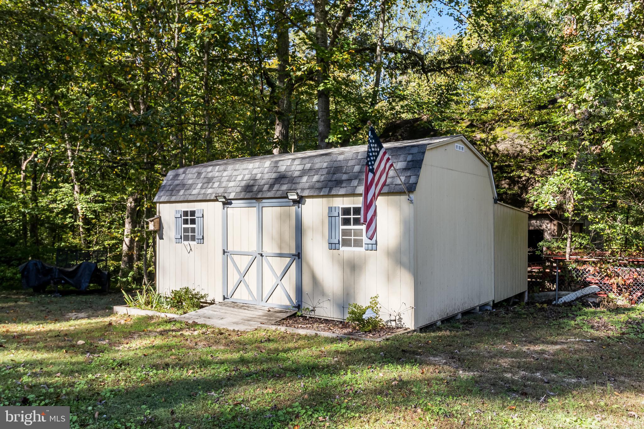 BIRCH MANOR - Residential