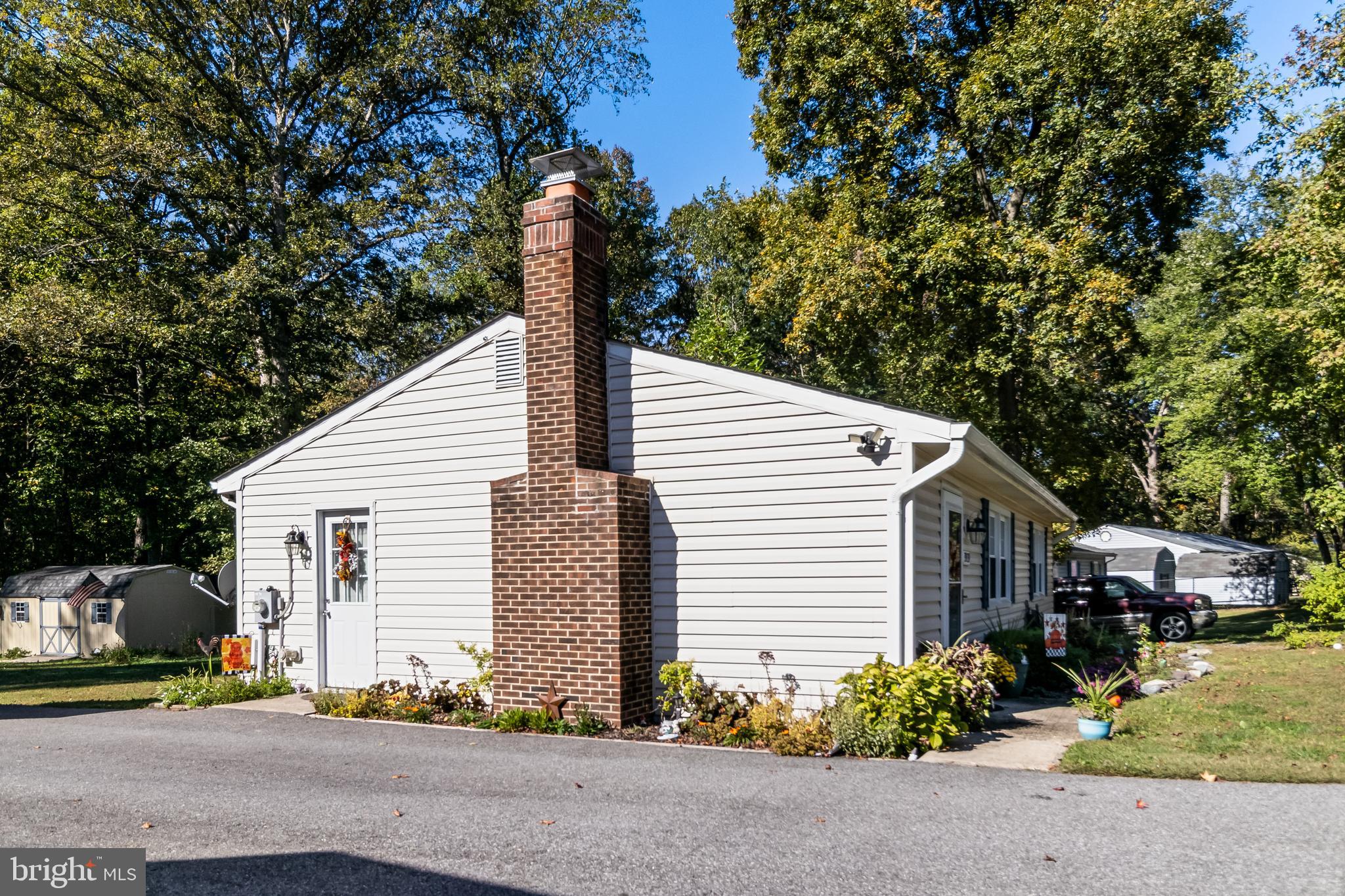 BIRCH MANOR - Residential