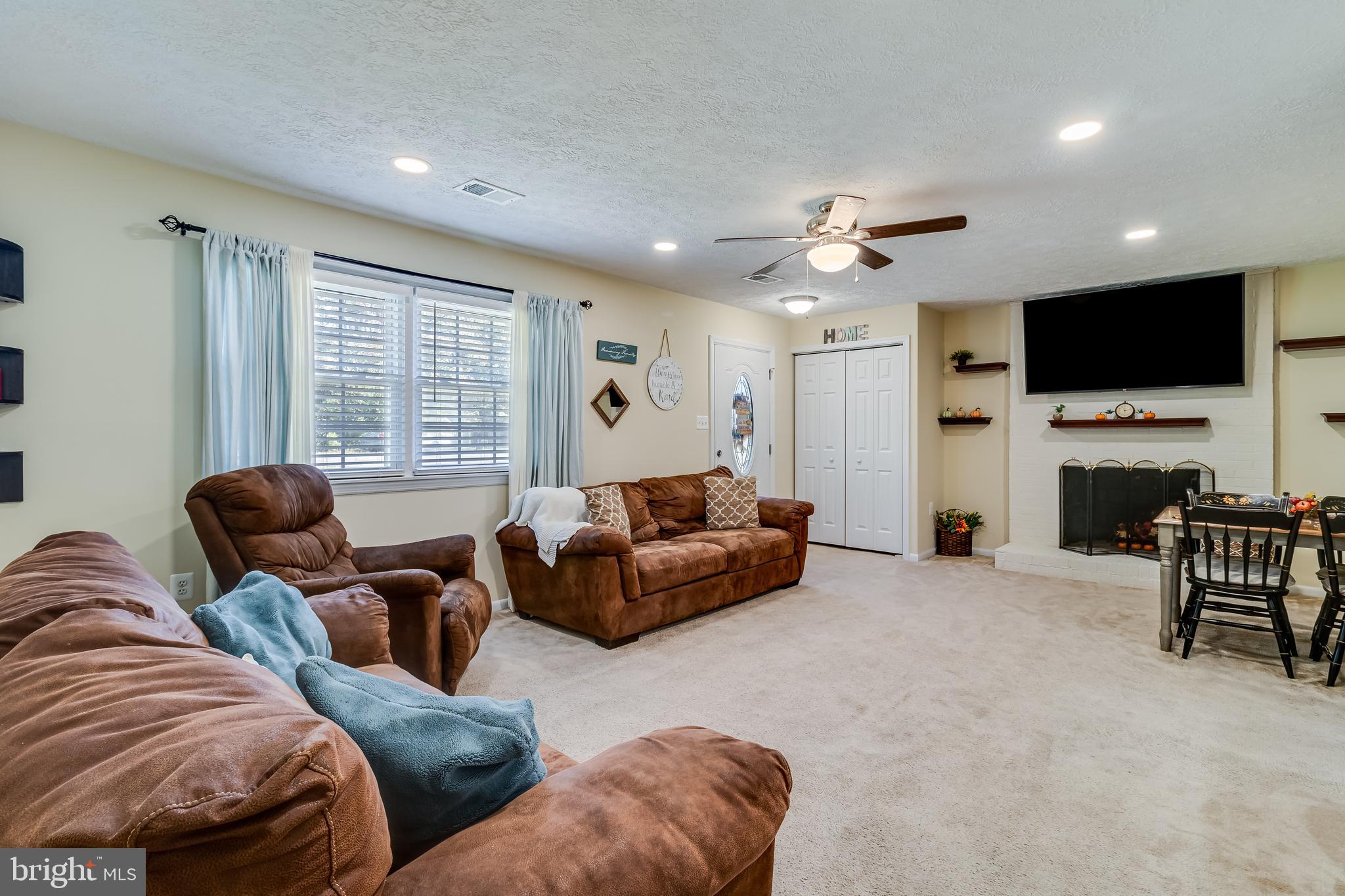 BIRCH MANOR - Residential