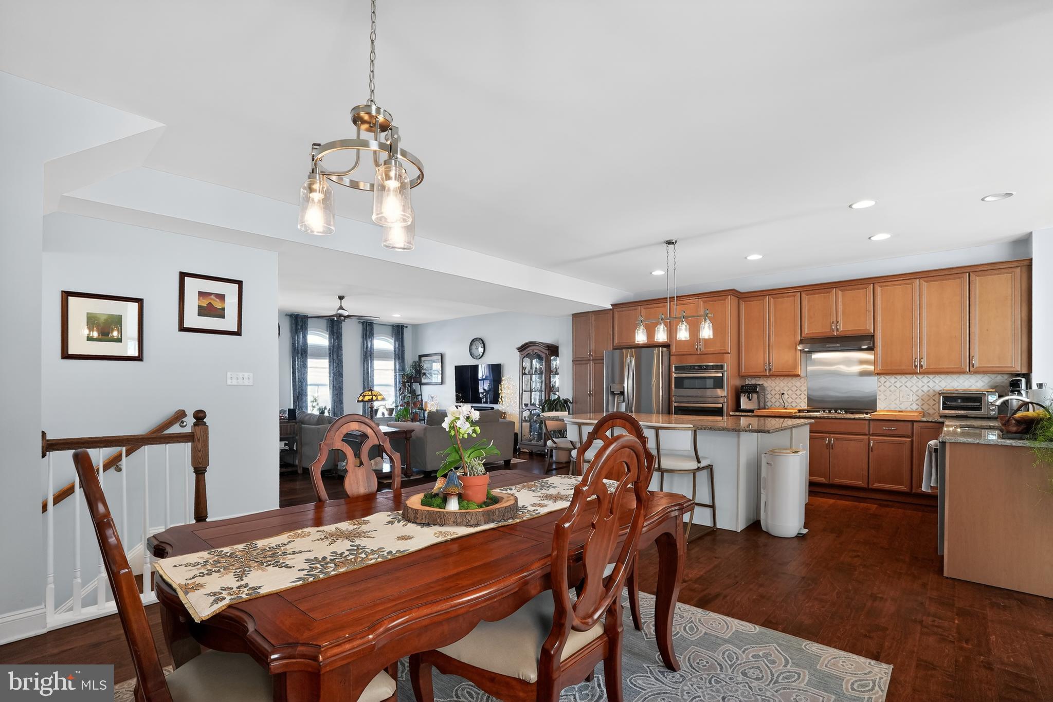 WESTHAMPTON - Residential