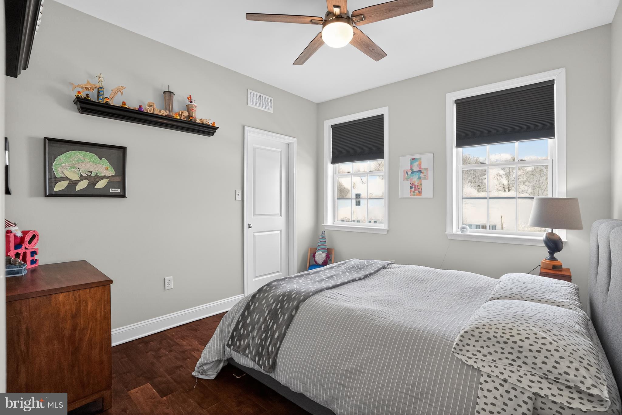 WESTHAMPTON - Residential