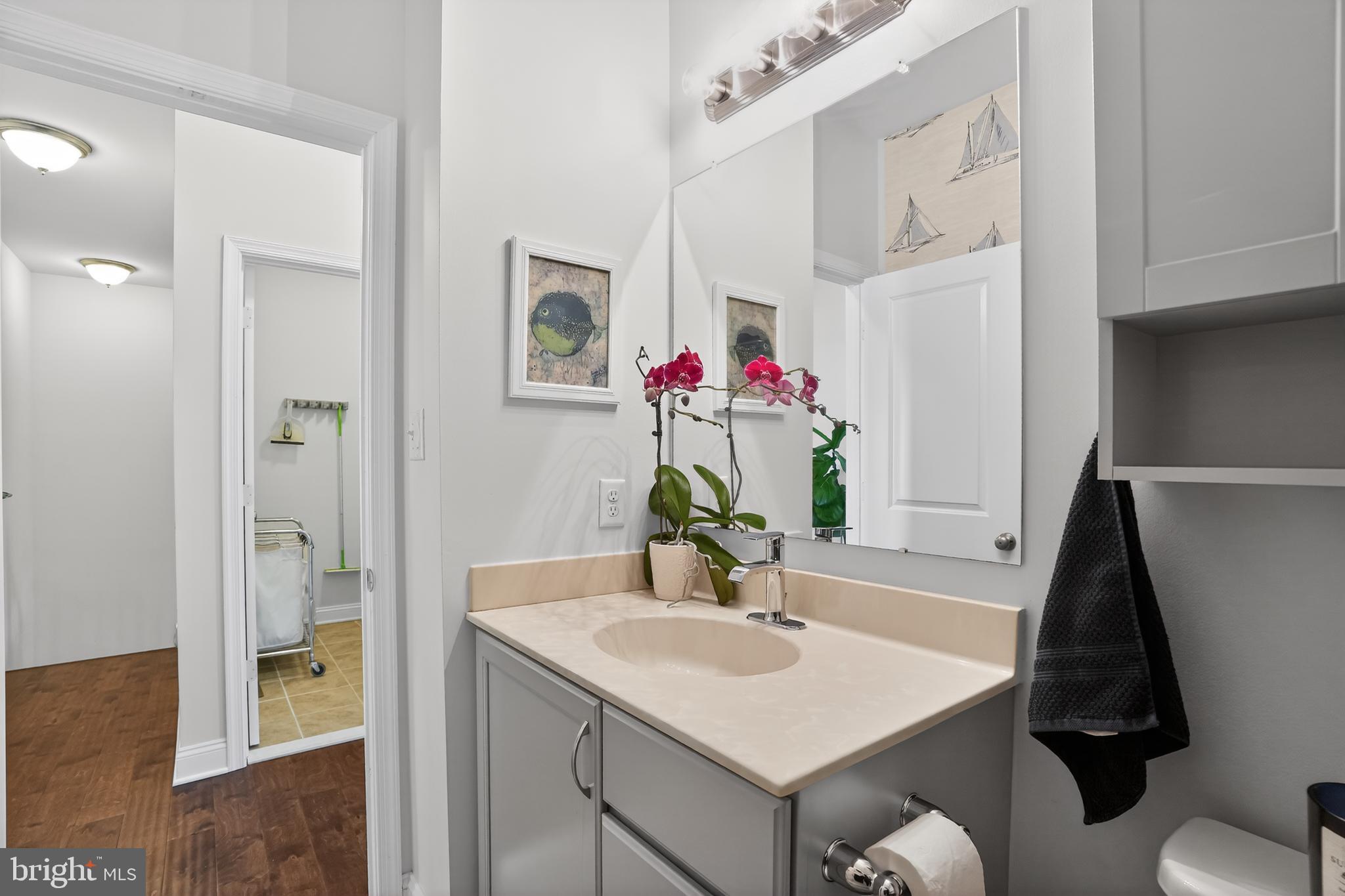 WESTHAMPTON - Residential