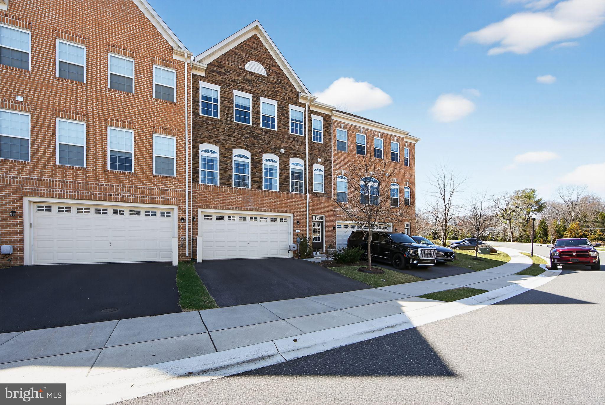 WESTHAMPTON - Residential