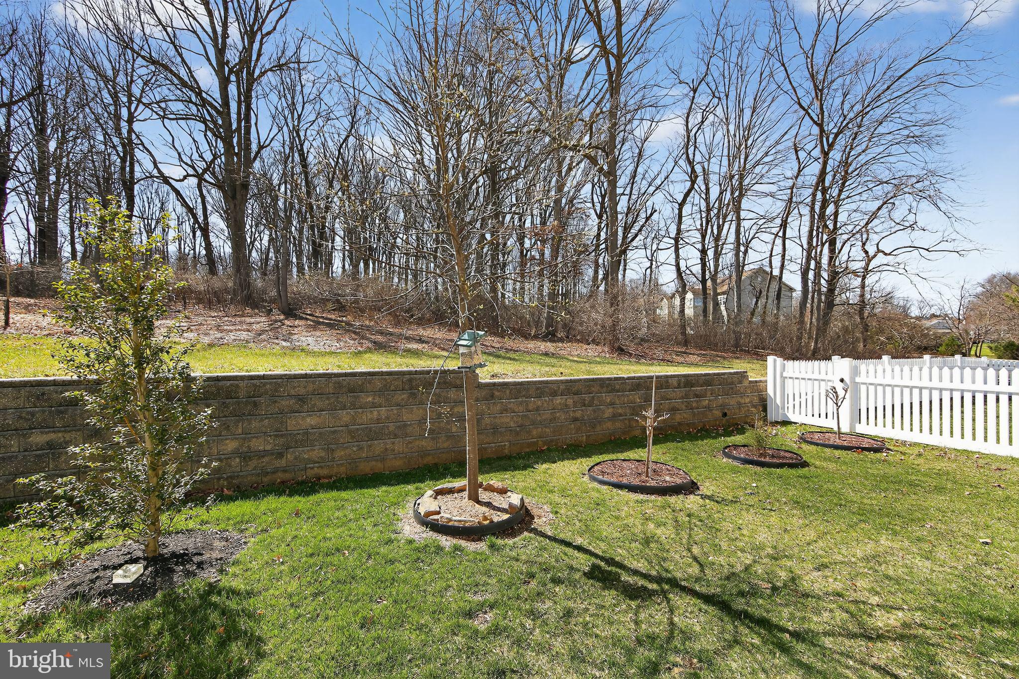 WESTHAMPTON - Residential