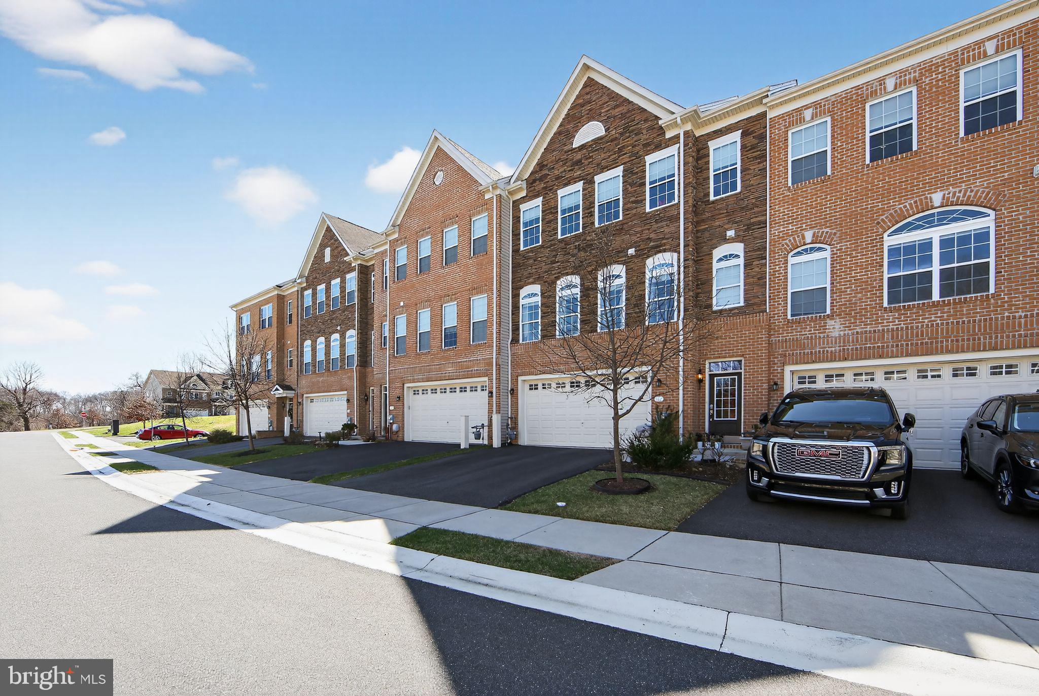 WESTHAMPTON - Residential