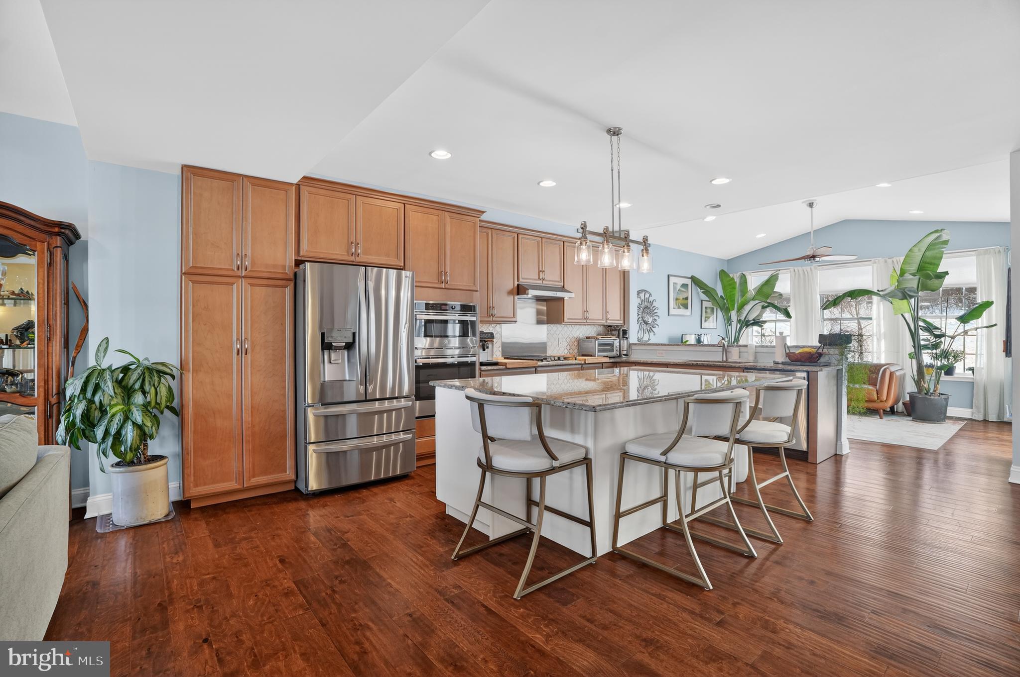 WESTHAMPTON - Residential