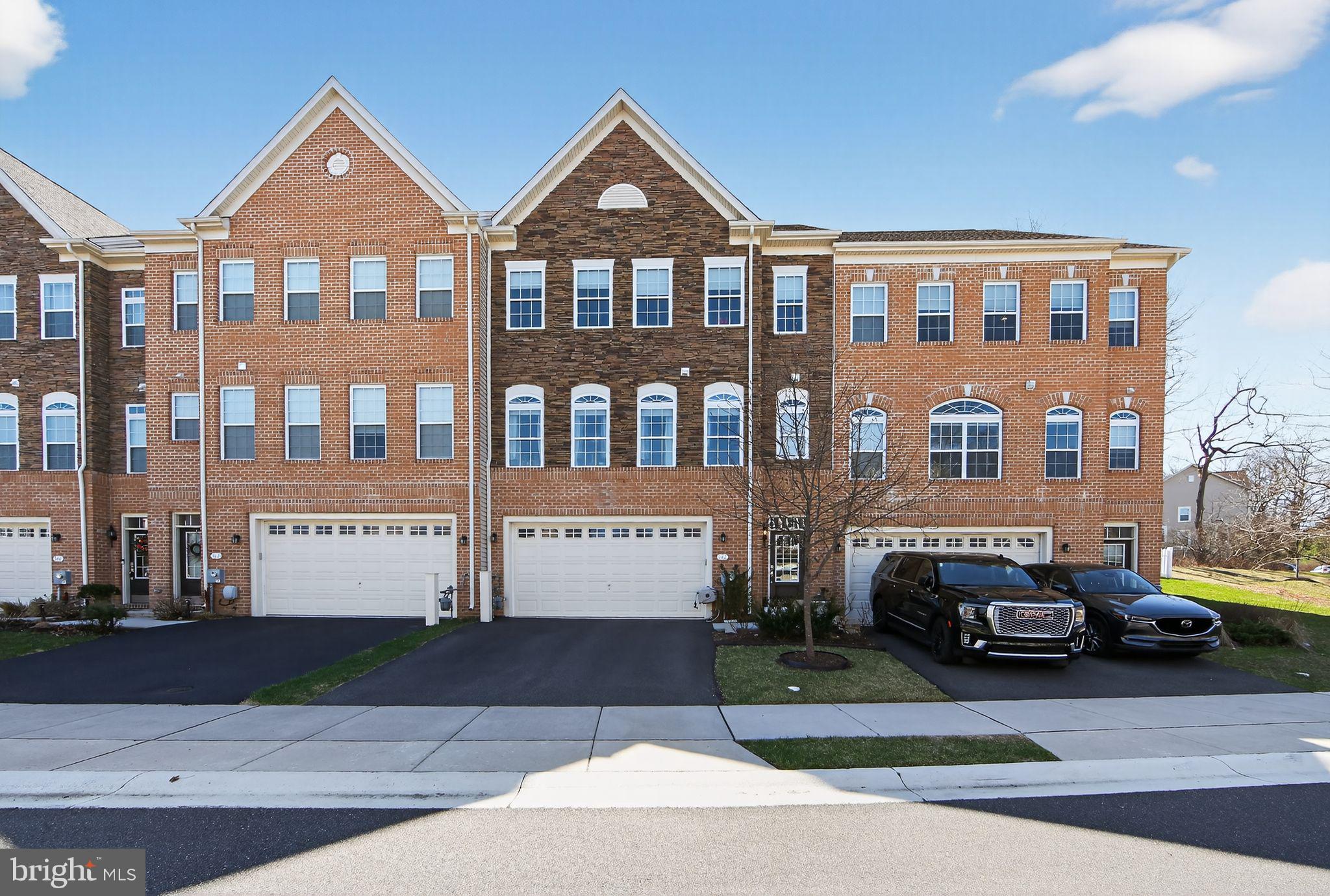 WESTHAMPTON - Residential