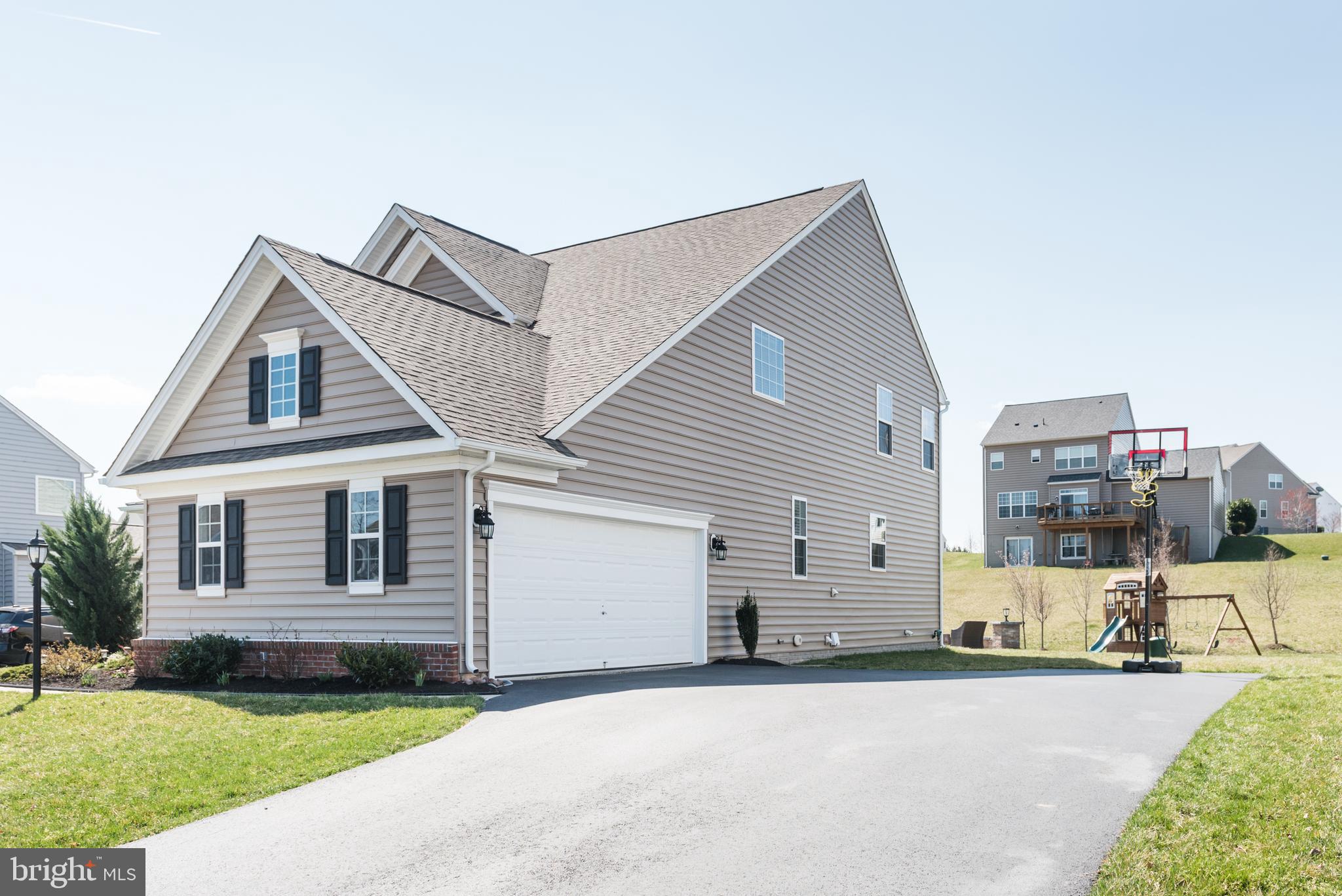 ELYSIAN HEIGHTS - Residential