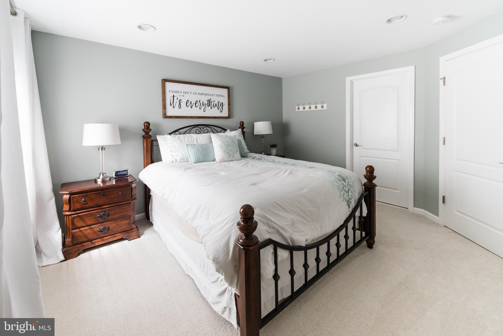 ELYSIAN HEIGHTS - Residential