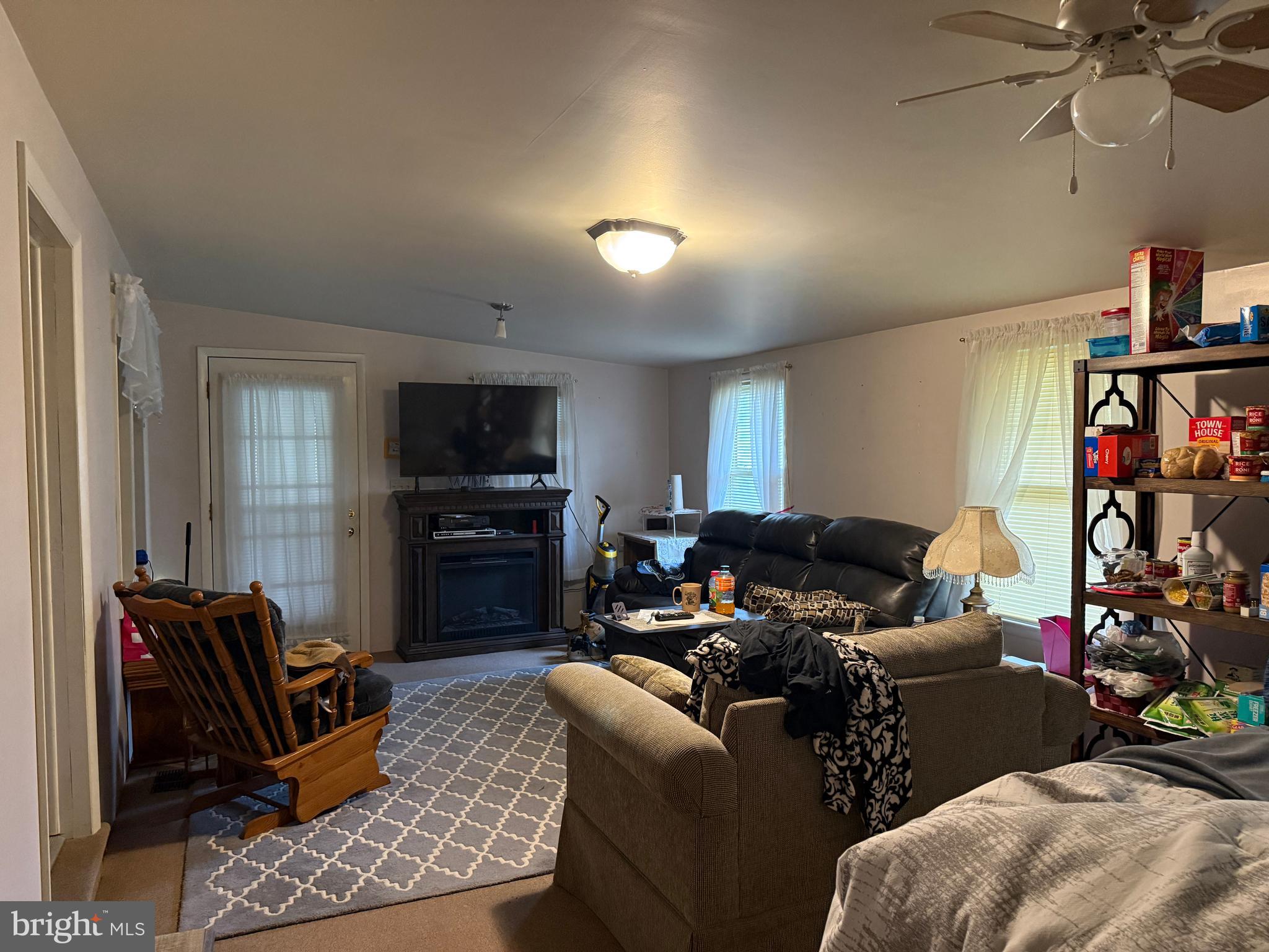 SOUTH LONDONDERRY - Residential