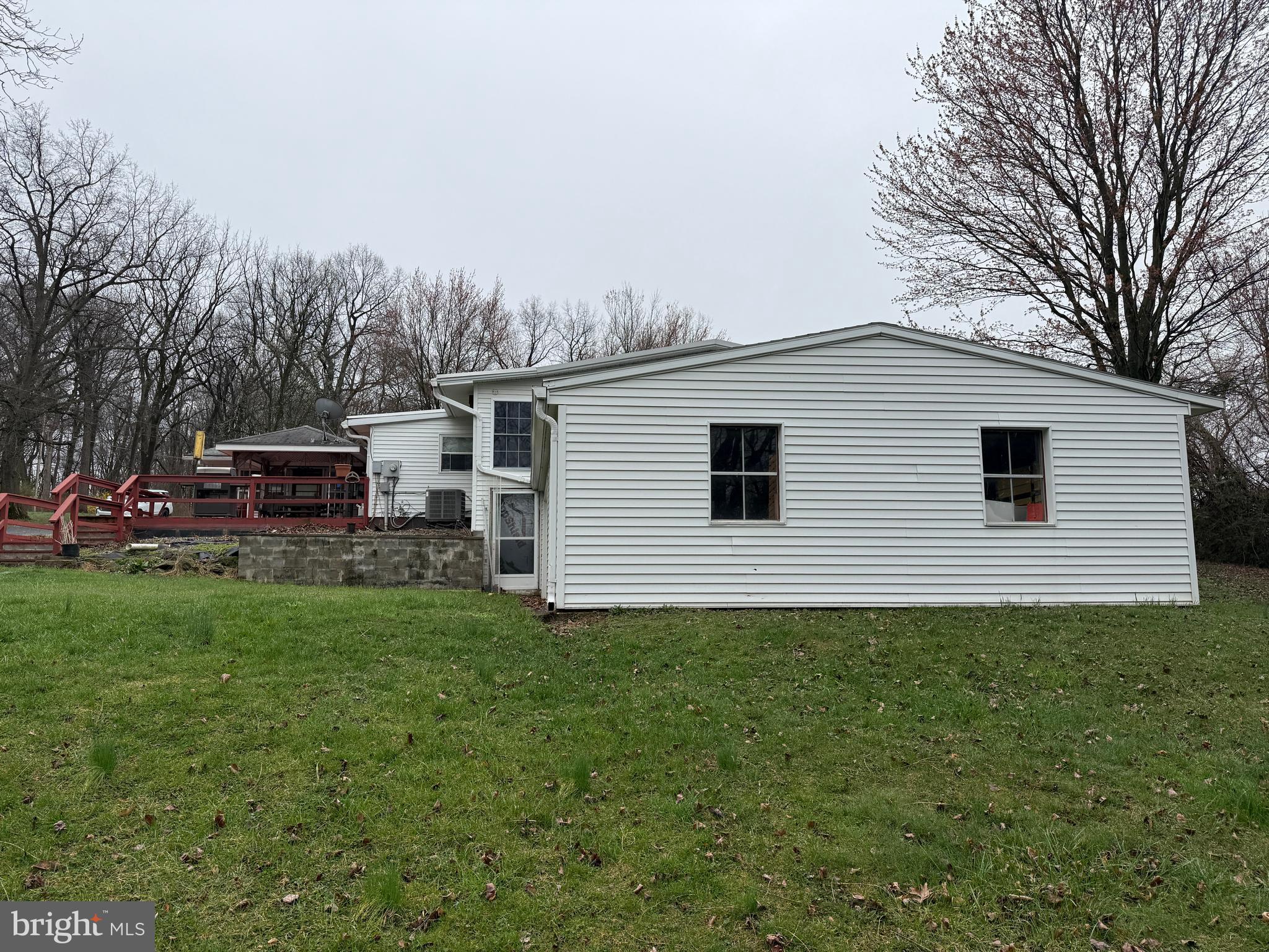 SOUTH LONDONDERRY - Residential