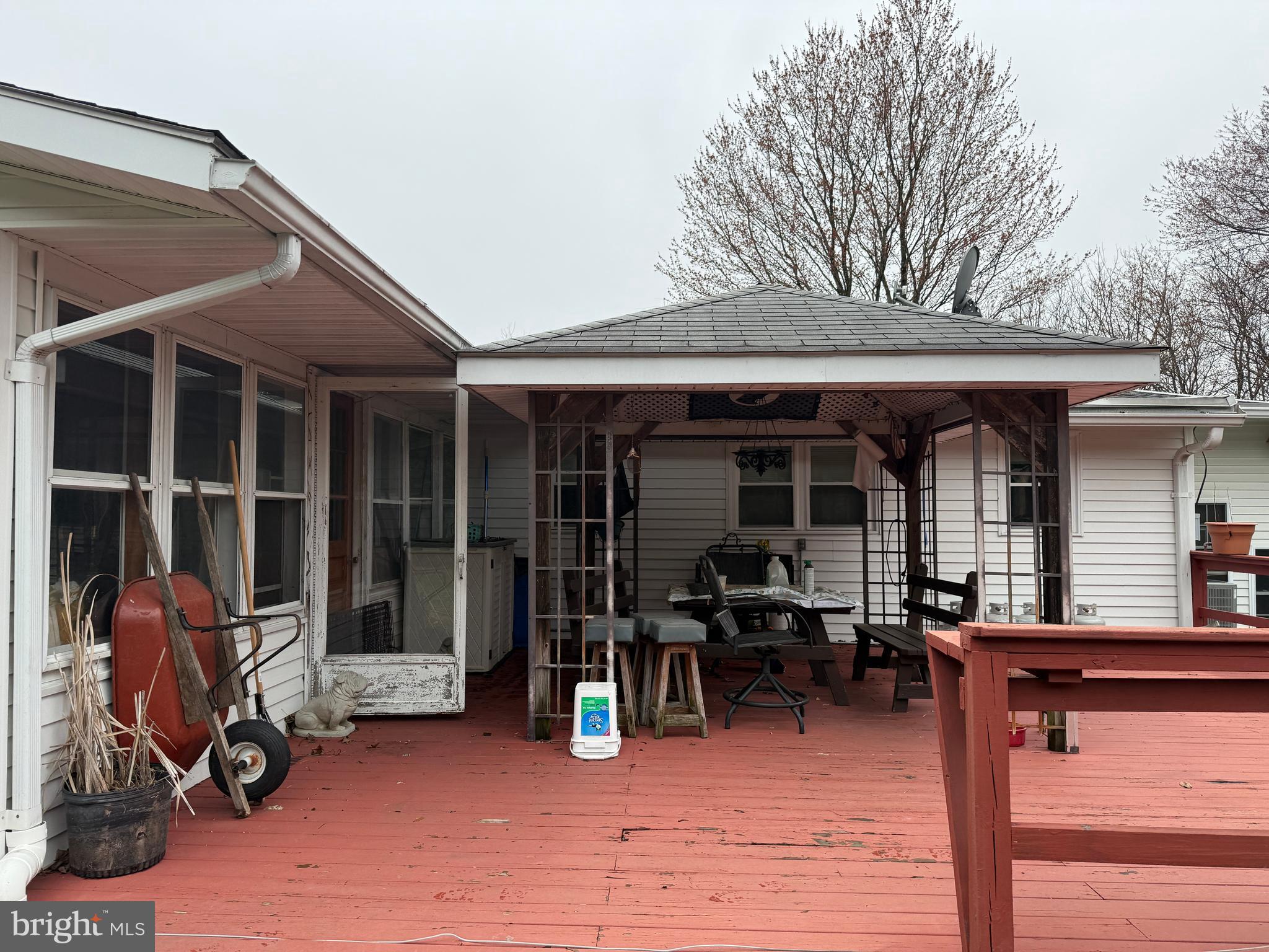 SOUTH LONDONDERRY - Residential