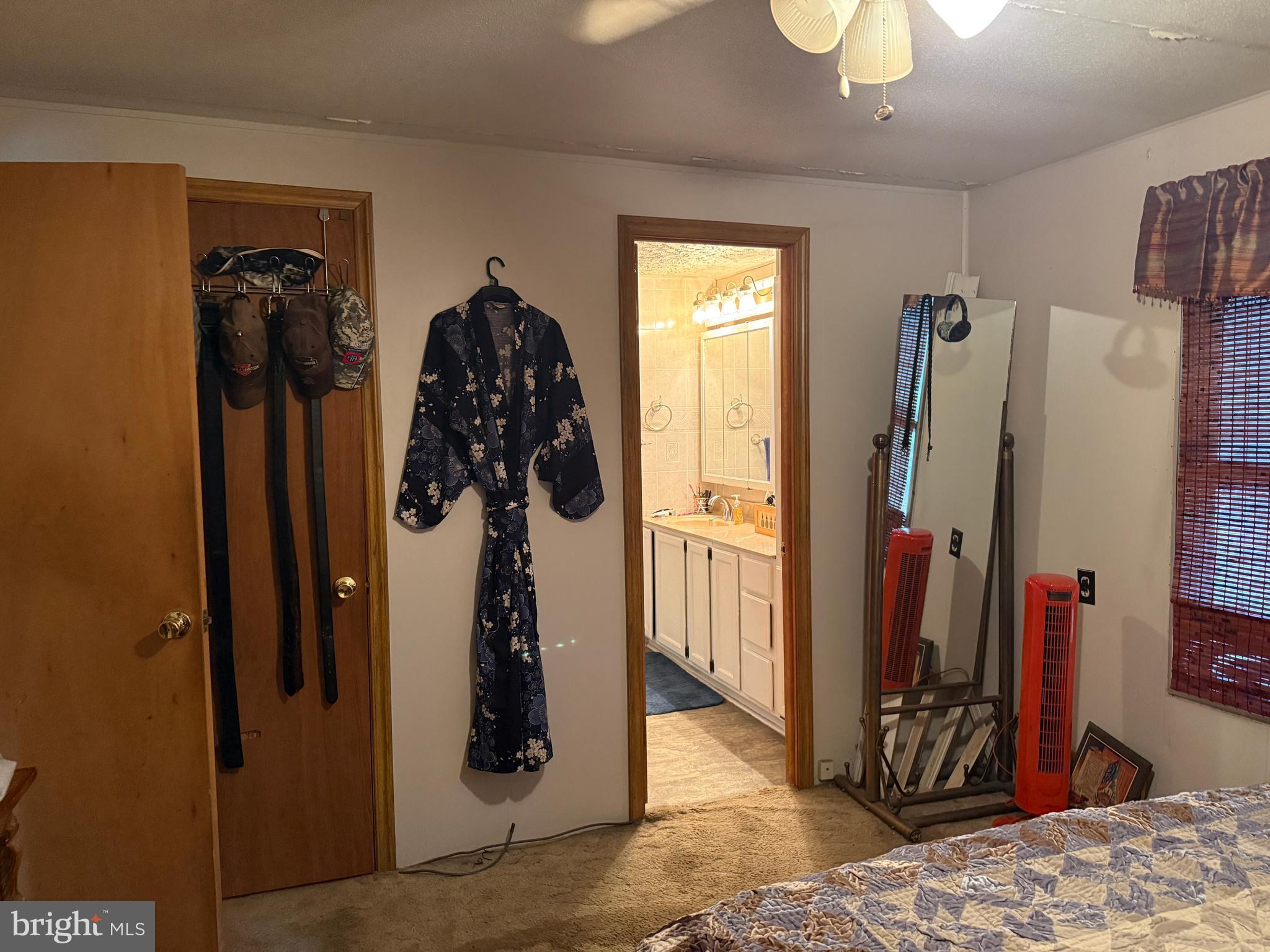 SOUTH LONDONDERRY - Residential