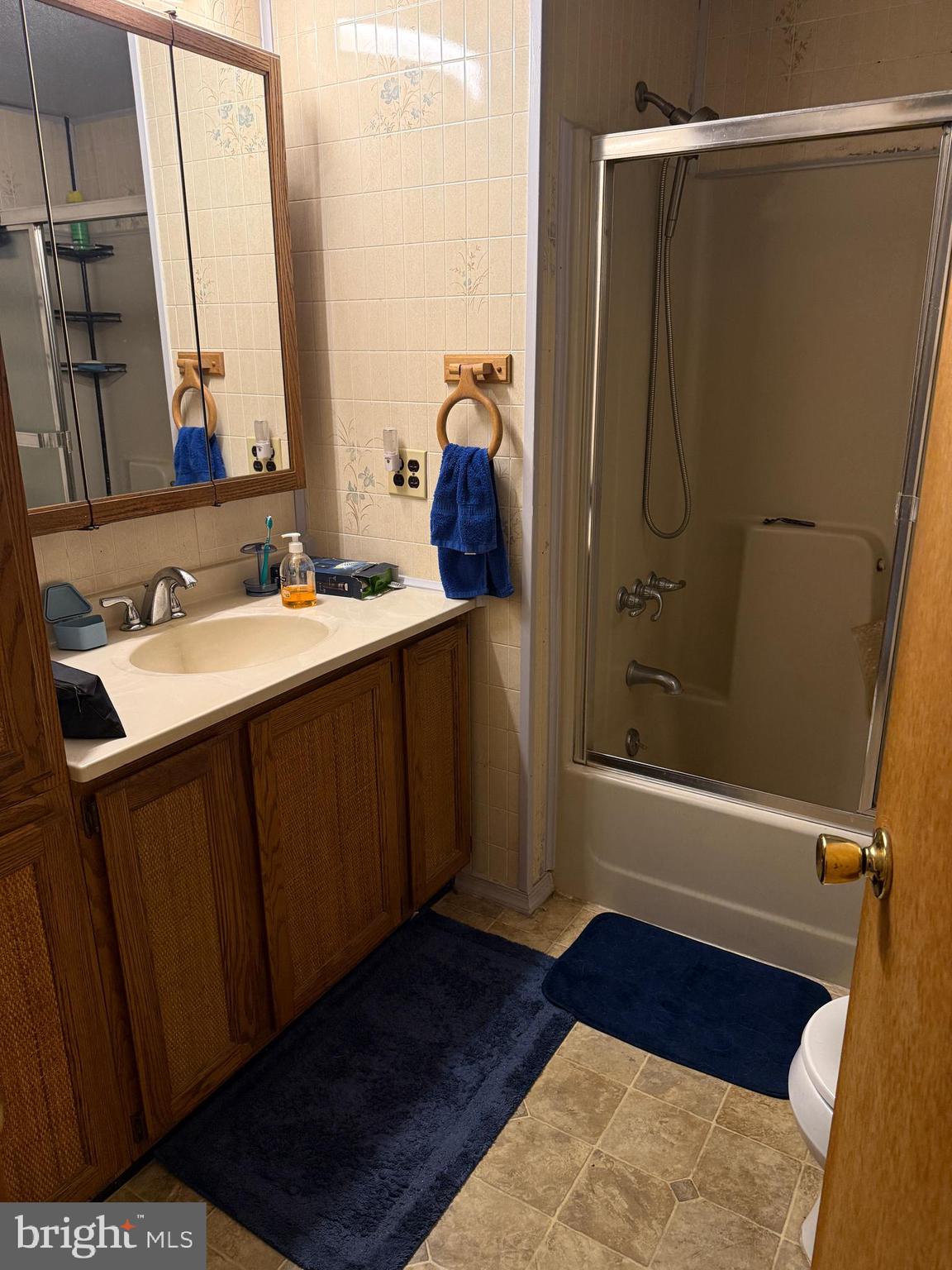 SOUTH LONDONDERRY - Residential