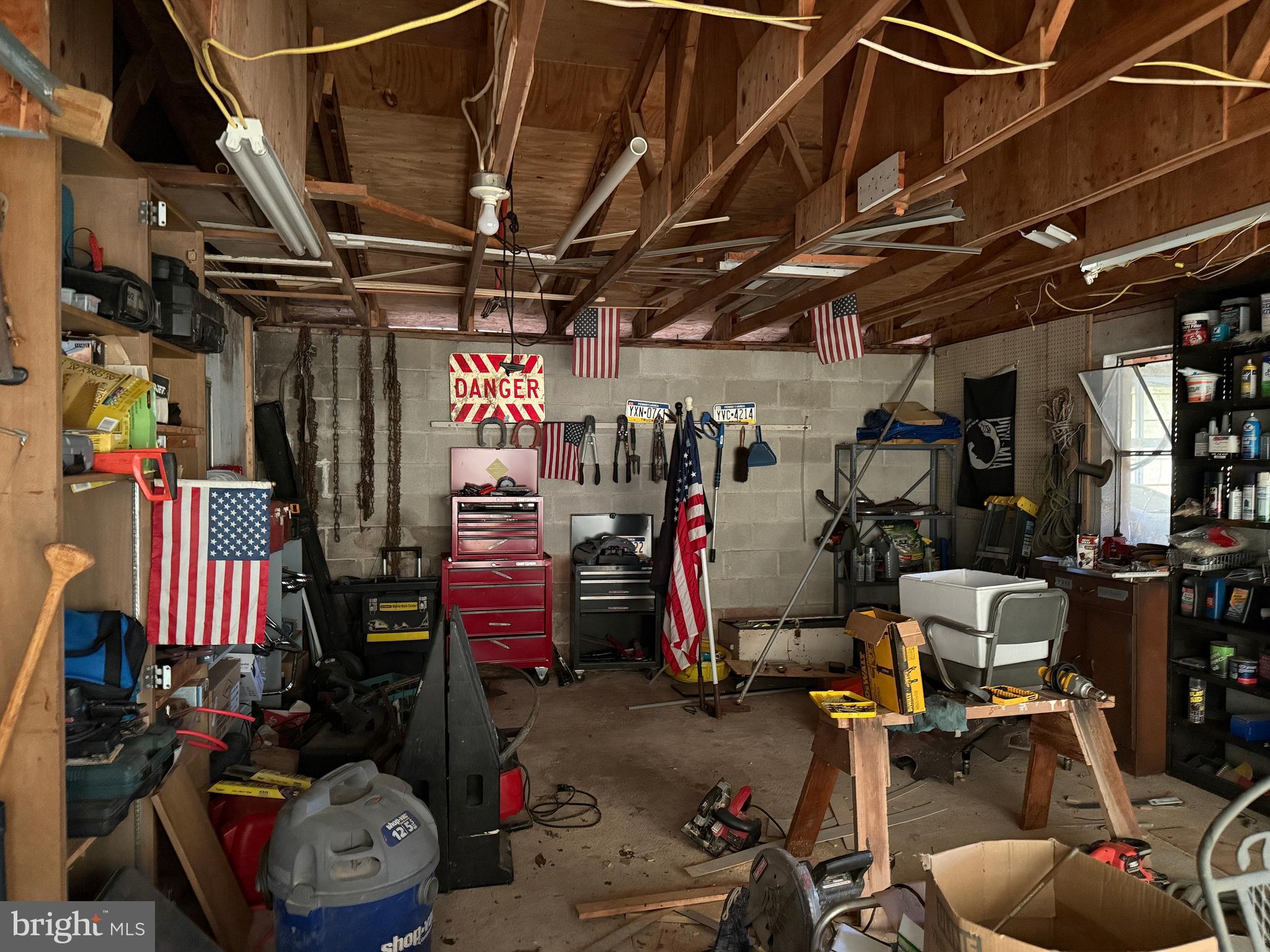 SOUTH LONDONDERRY - Residential