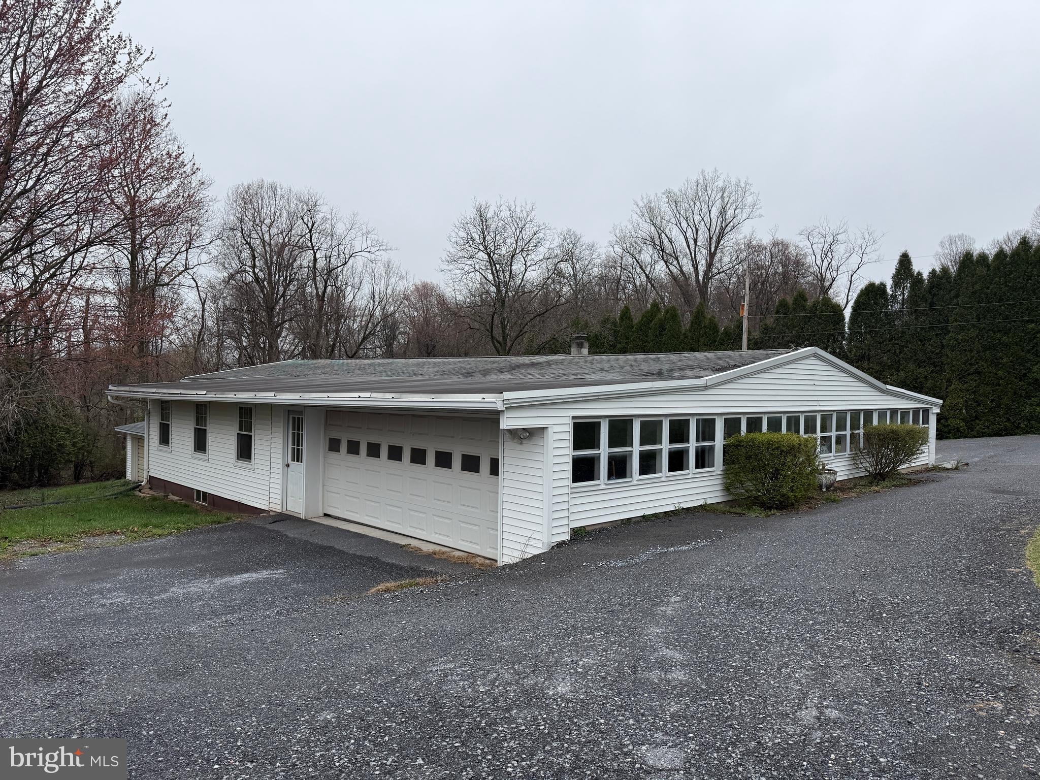 SOUTH LONDONDERRY - Residential