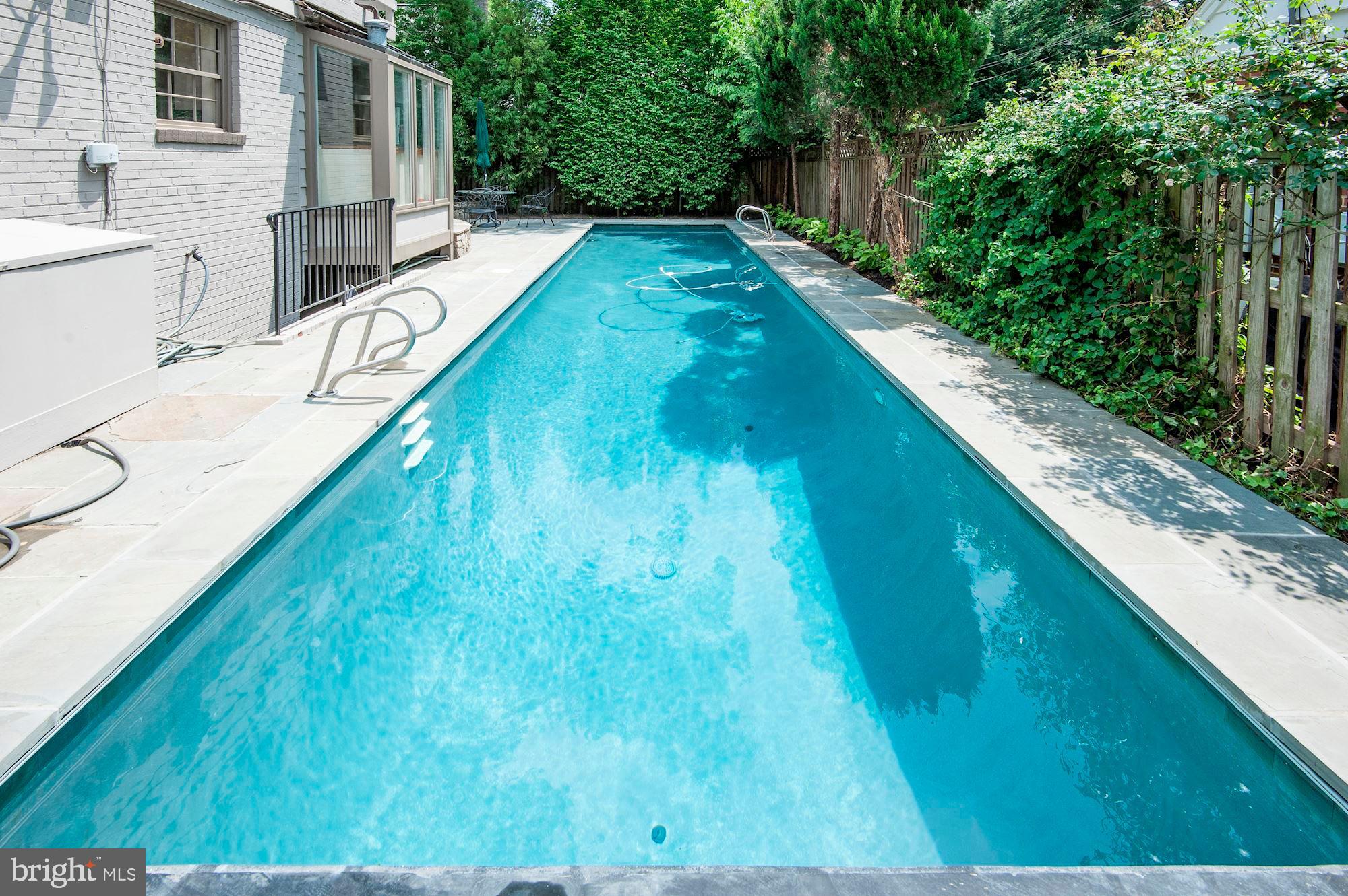 SPRING VALLEY - Residential