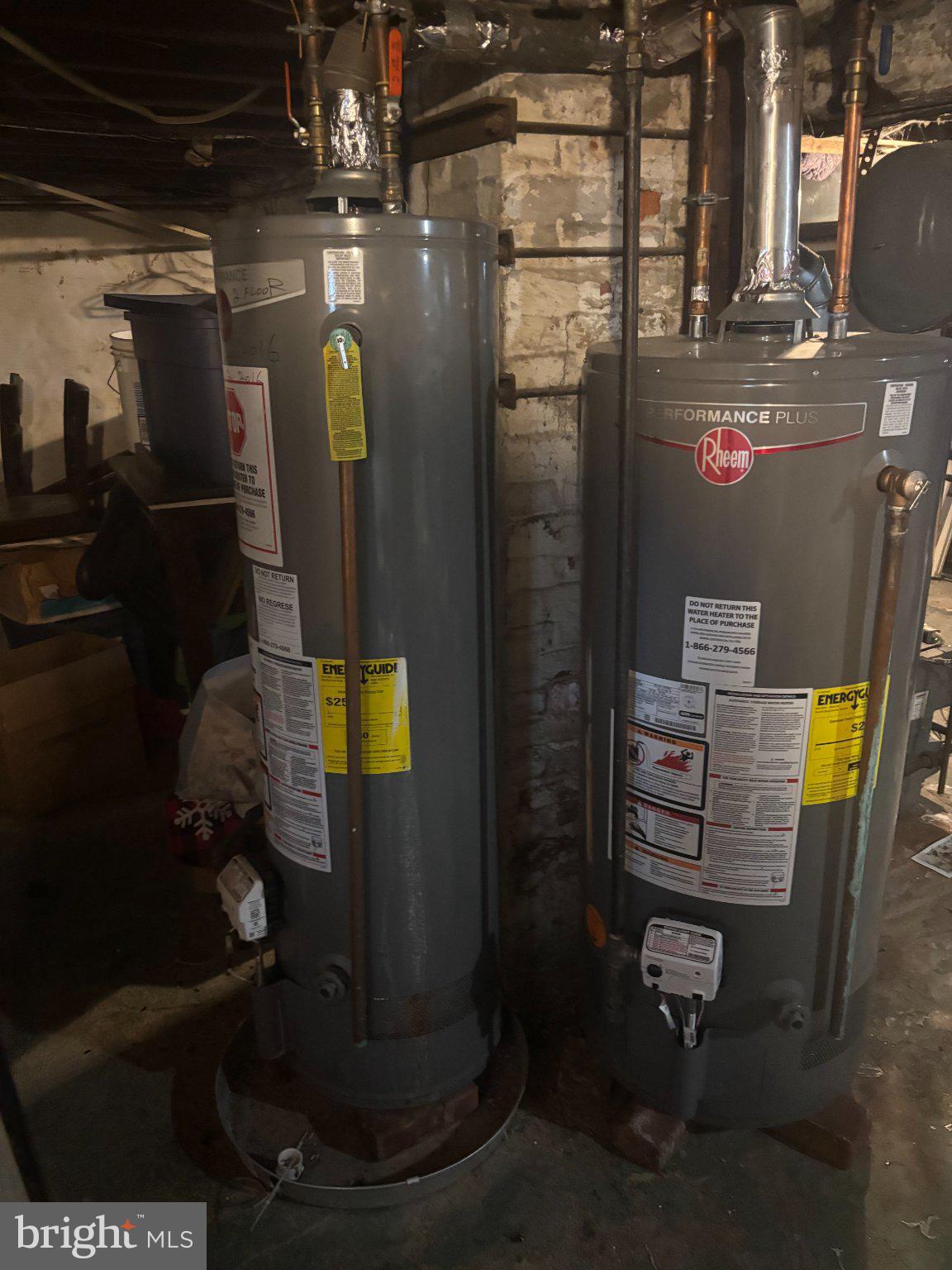 22 E THOMPSON AVENUE