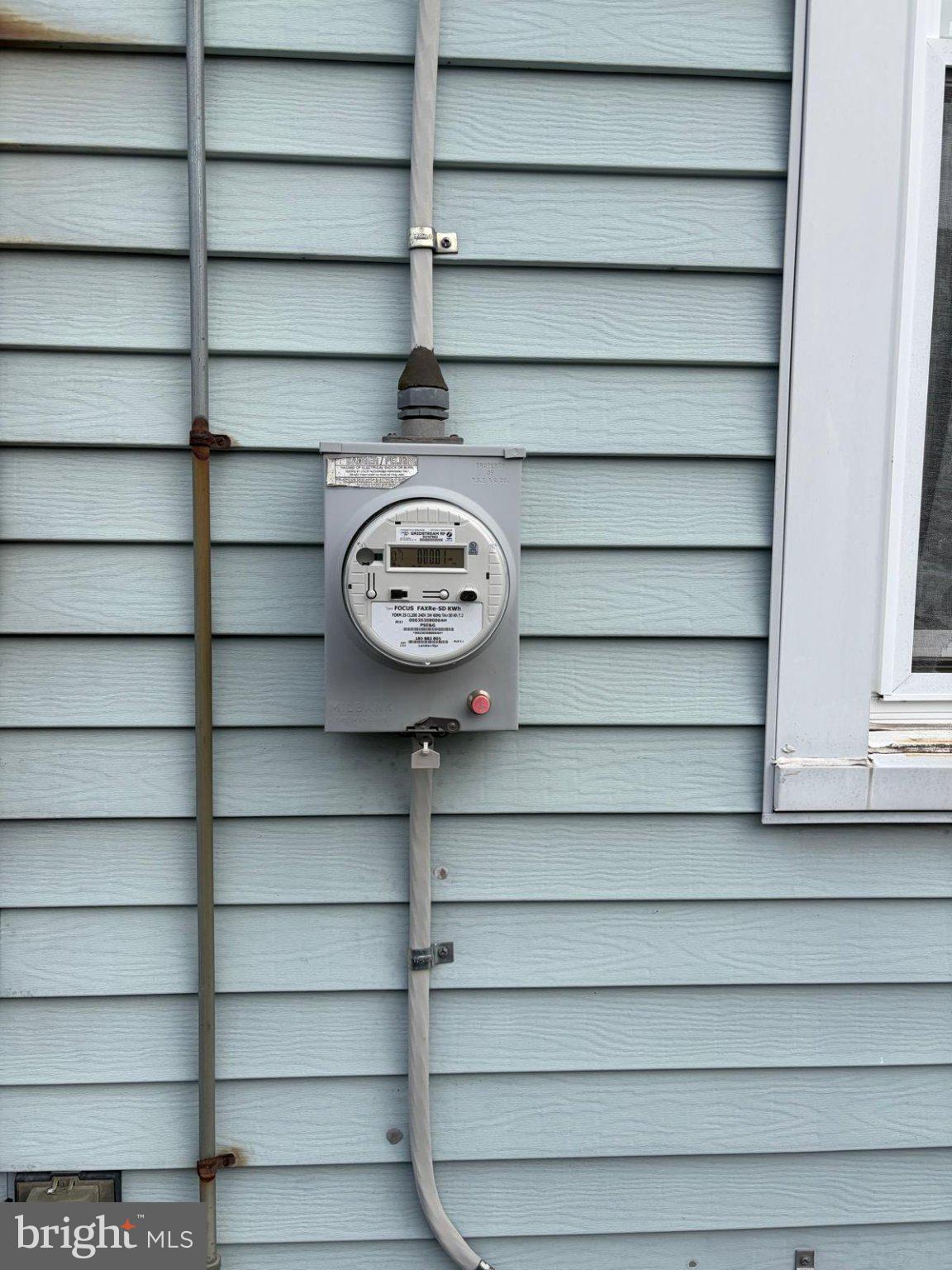 22 E THOMPSON AVENUE