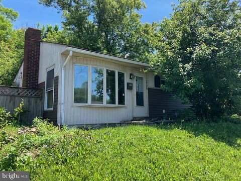 Homes For Sale - 216 Fulton Street<br/> Washington County, HANCOCK, MD 21750