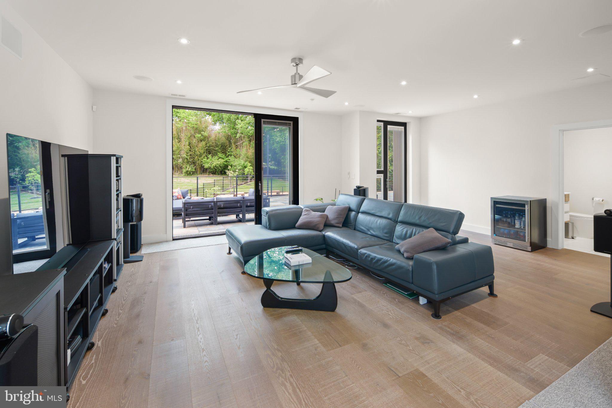 PIMMIT HILLS - Residential