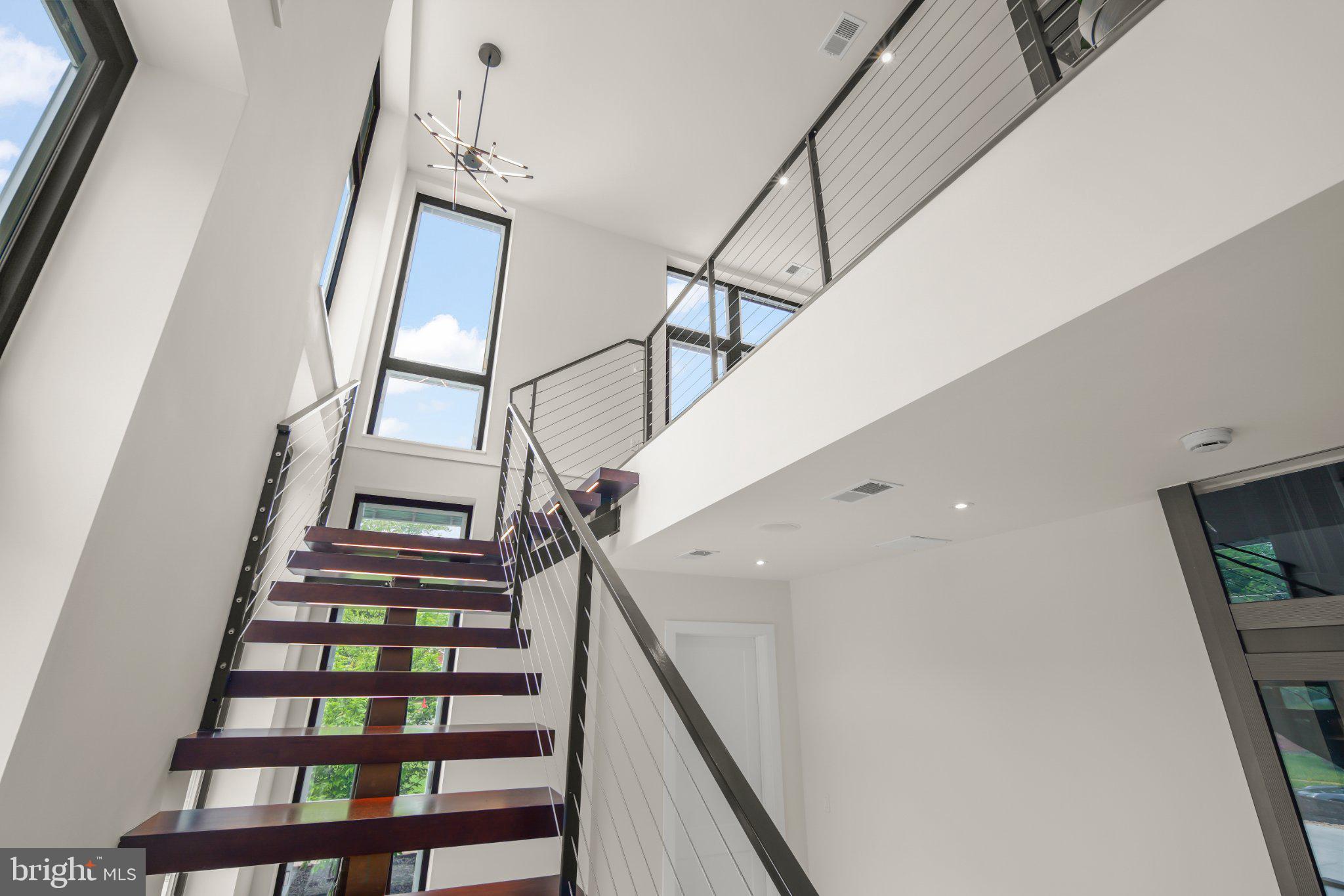 PIMMIT HILLS - Residential