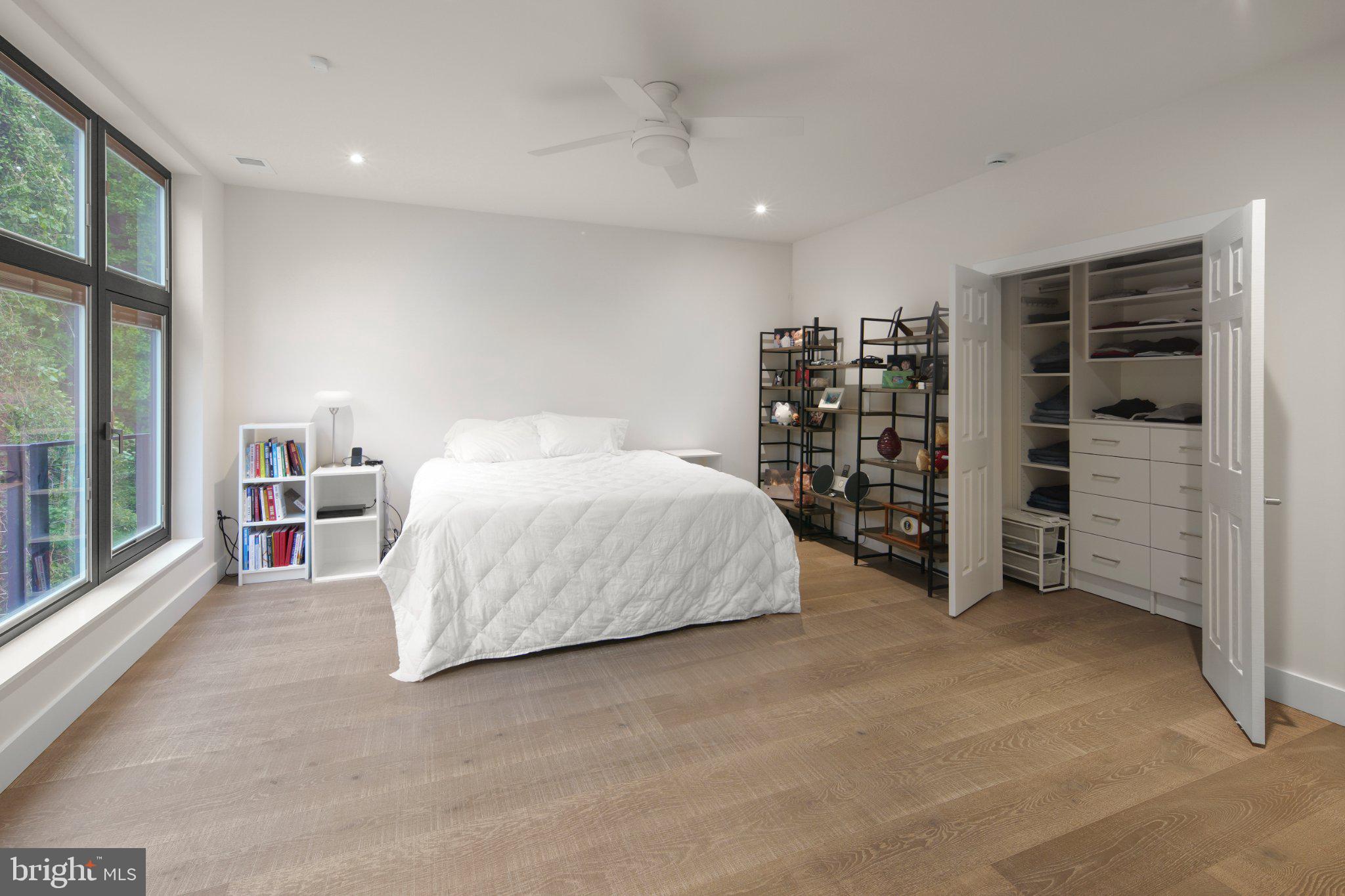 PIMMIT HILLS - Residential