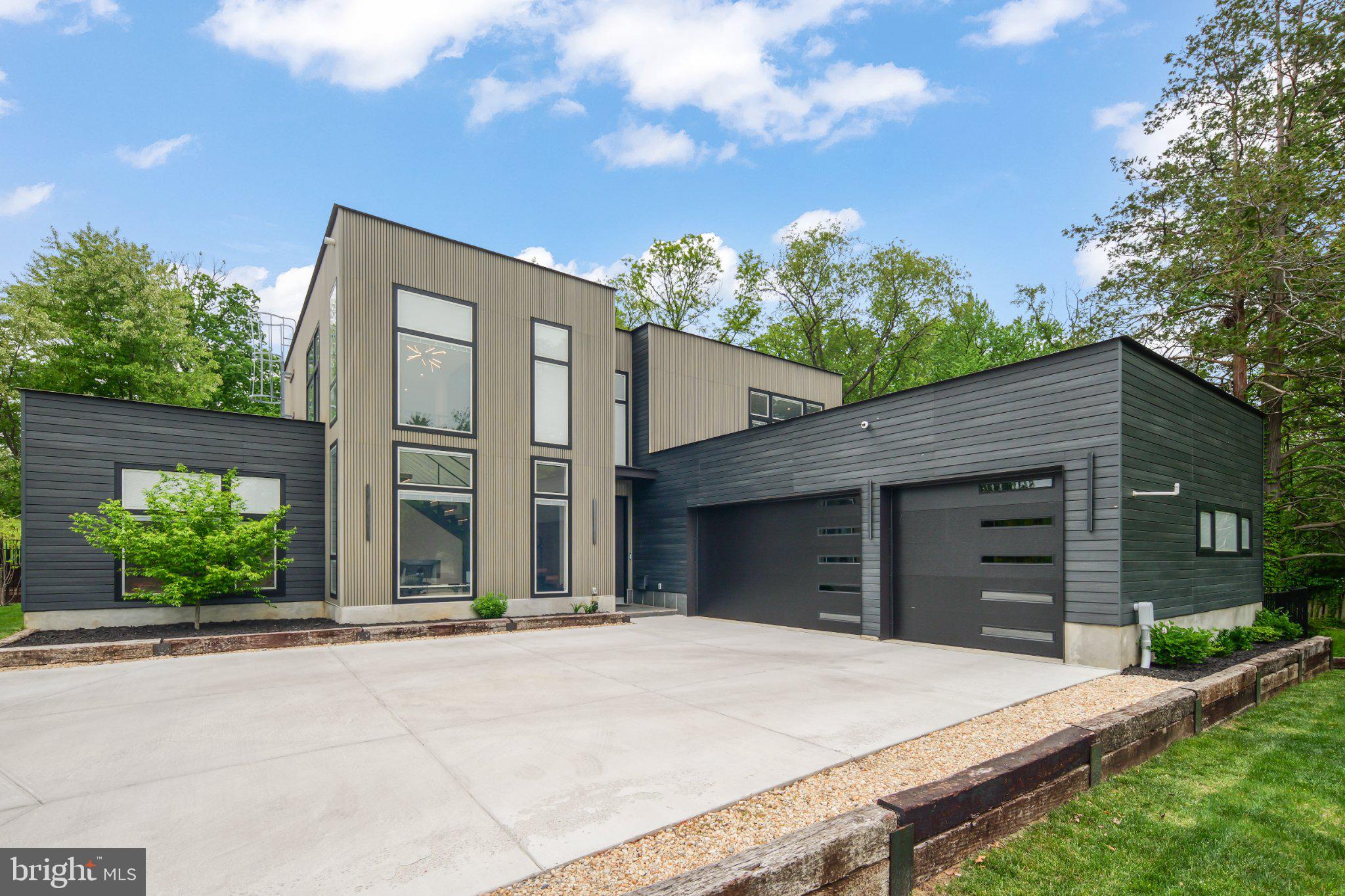 PIMMIT HILLS - Residential