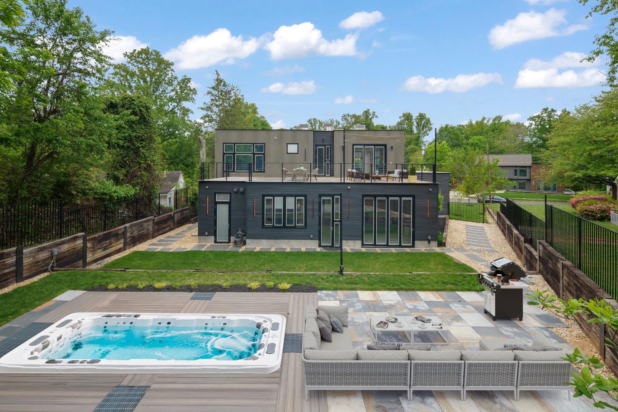 PIMMIT HILLS - Residential