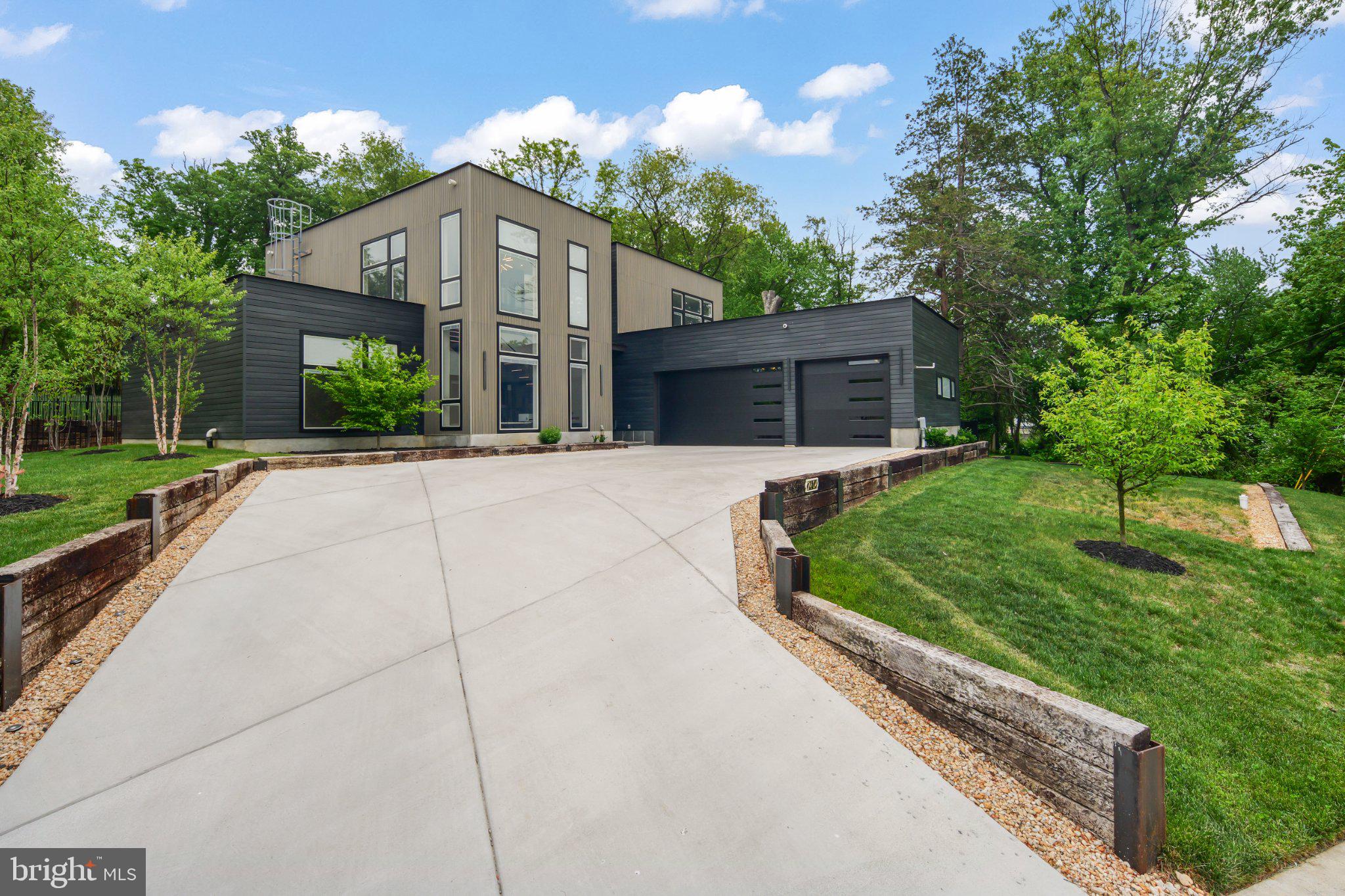 PIMMIT HILLS - Residential