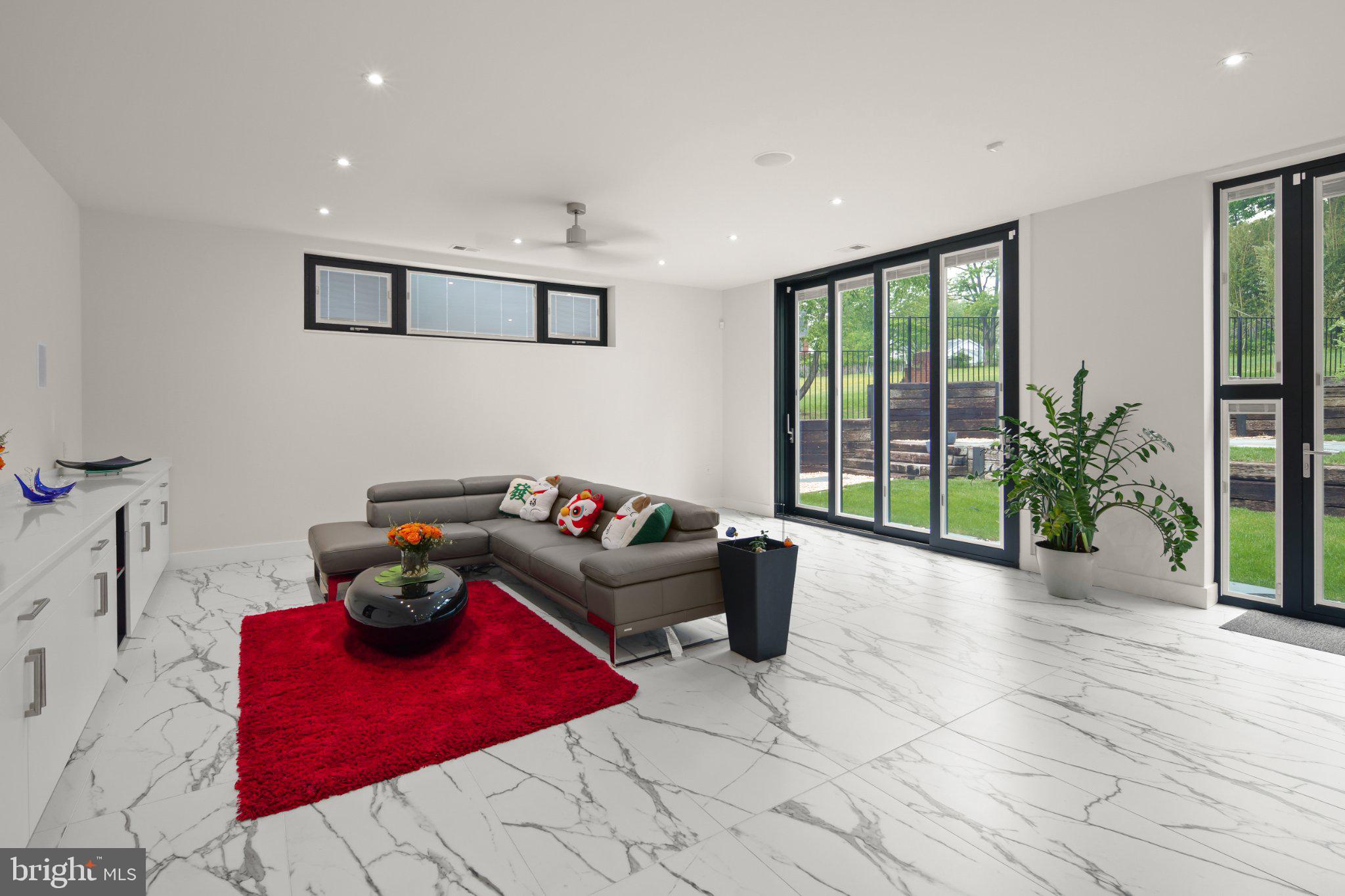 PIMMIT HILLS - Residential