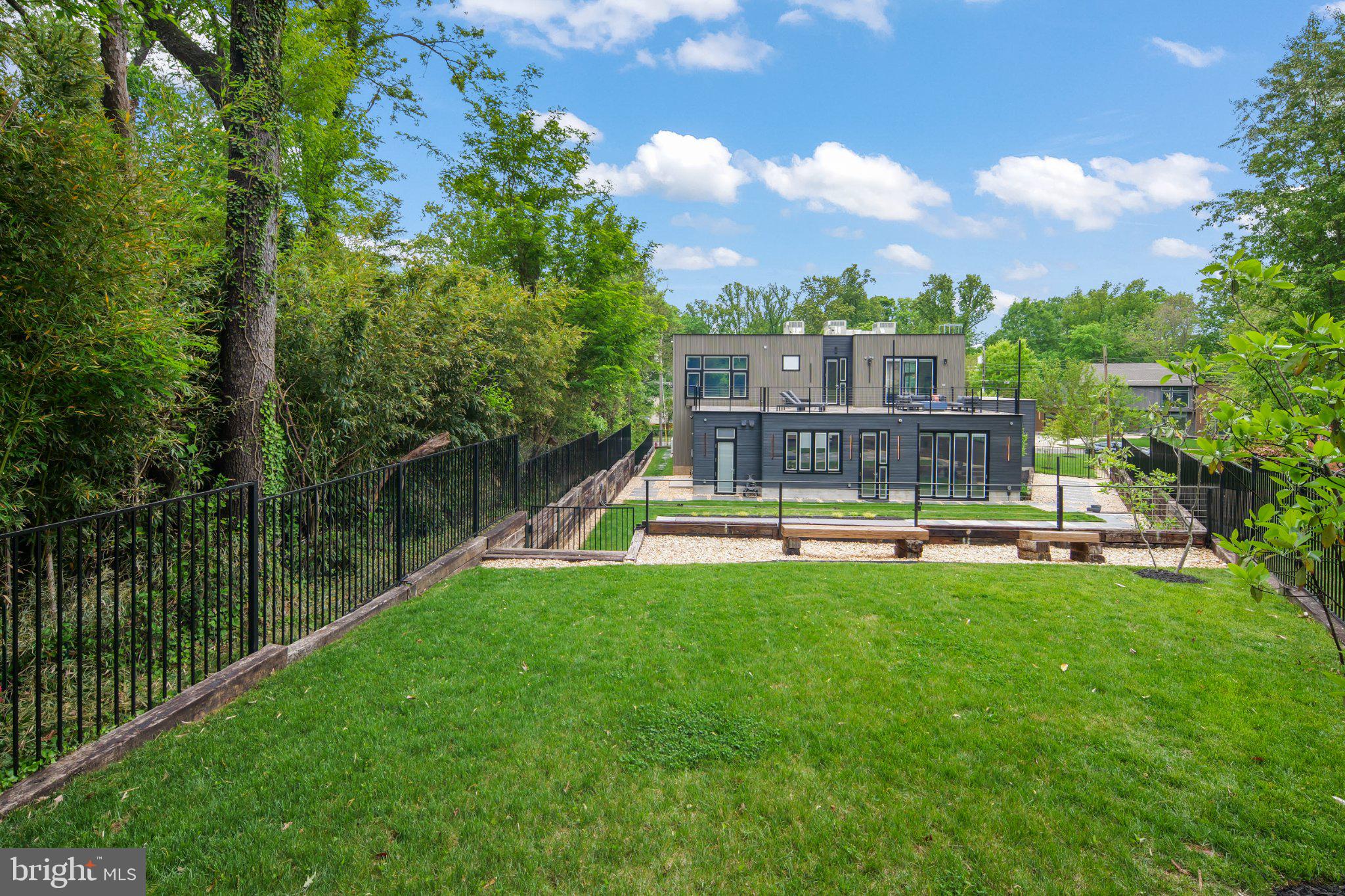 PIMMIT HILLS - Residential