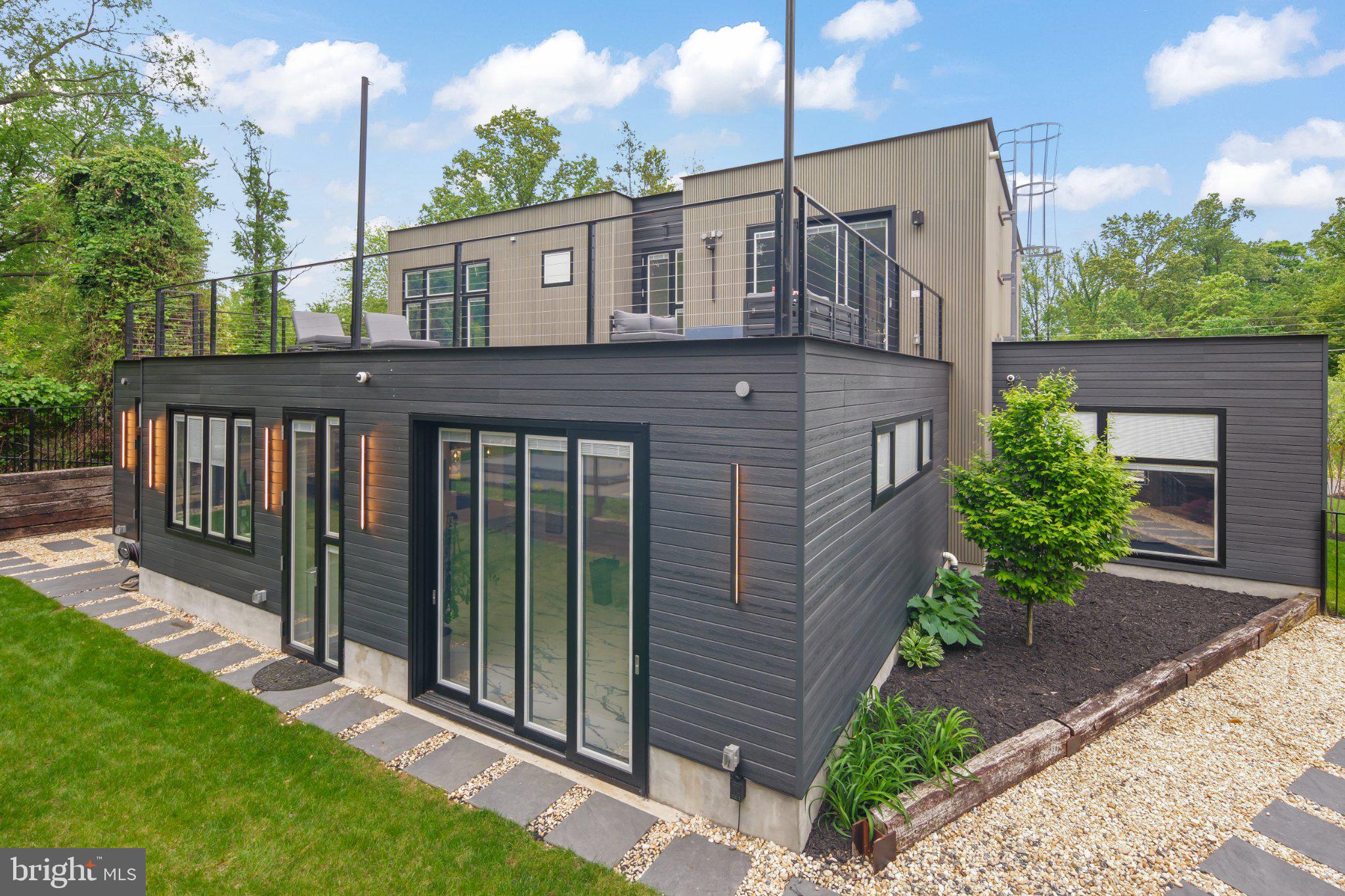 PIMMIT HILLS - Residential