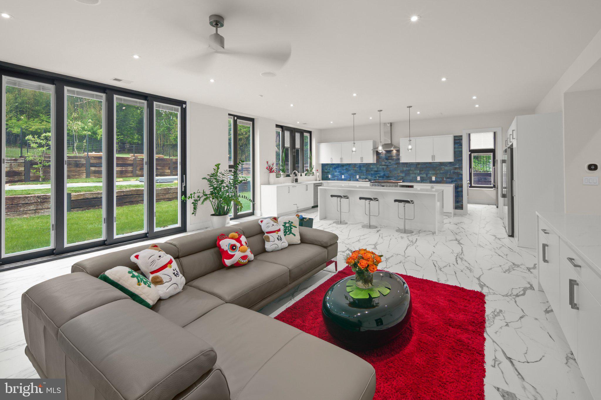 PIMMIT HILLS - Residential