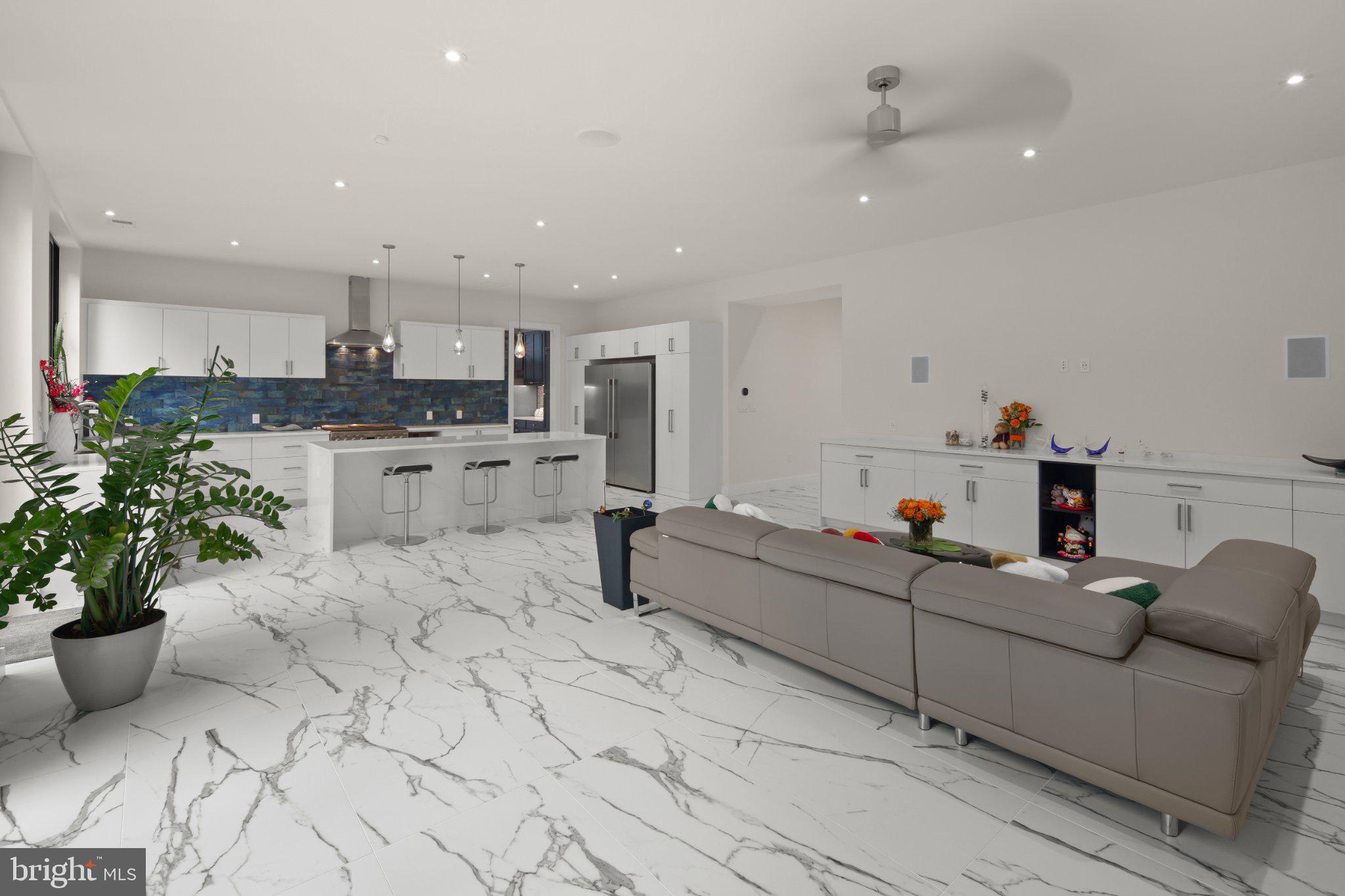 PIMMIT HILLS - Residential