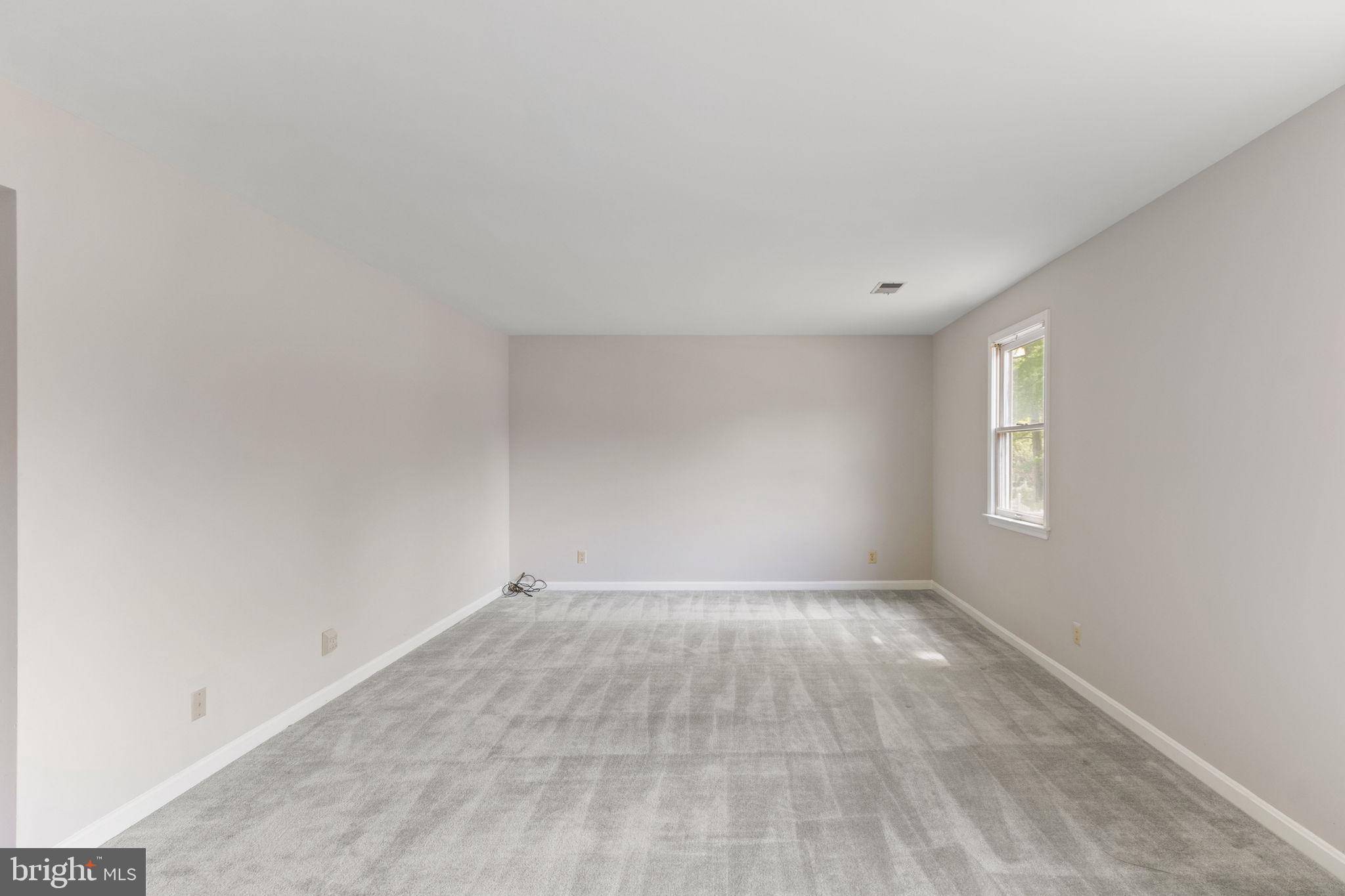 HERITAGE OAKS - Residential