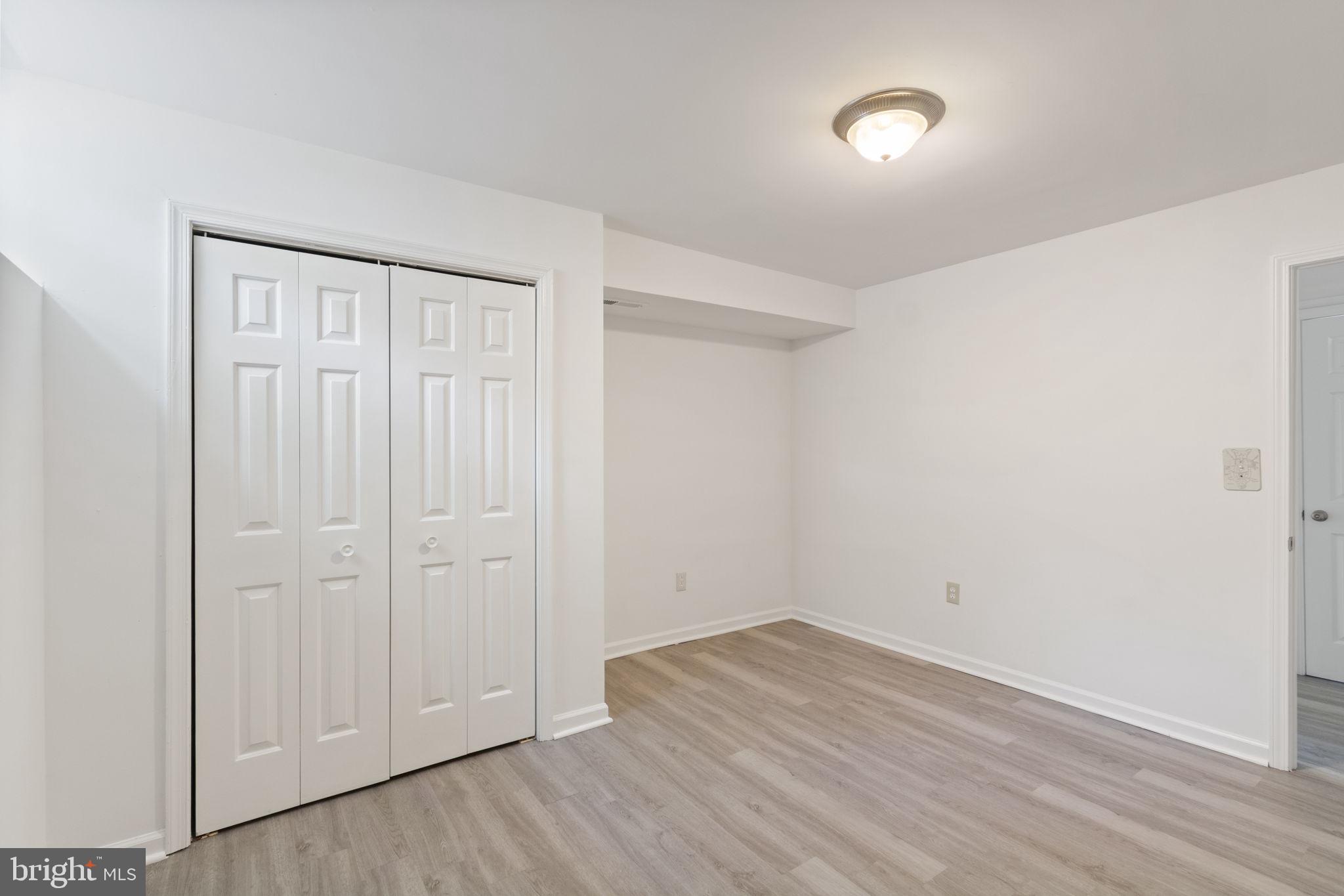 HERITAGE OAKS - Residential