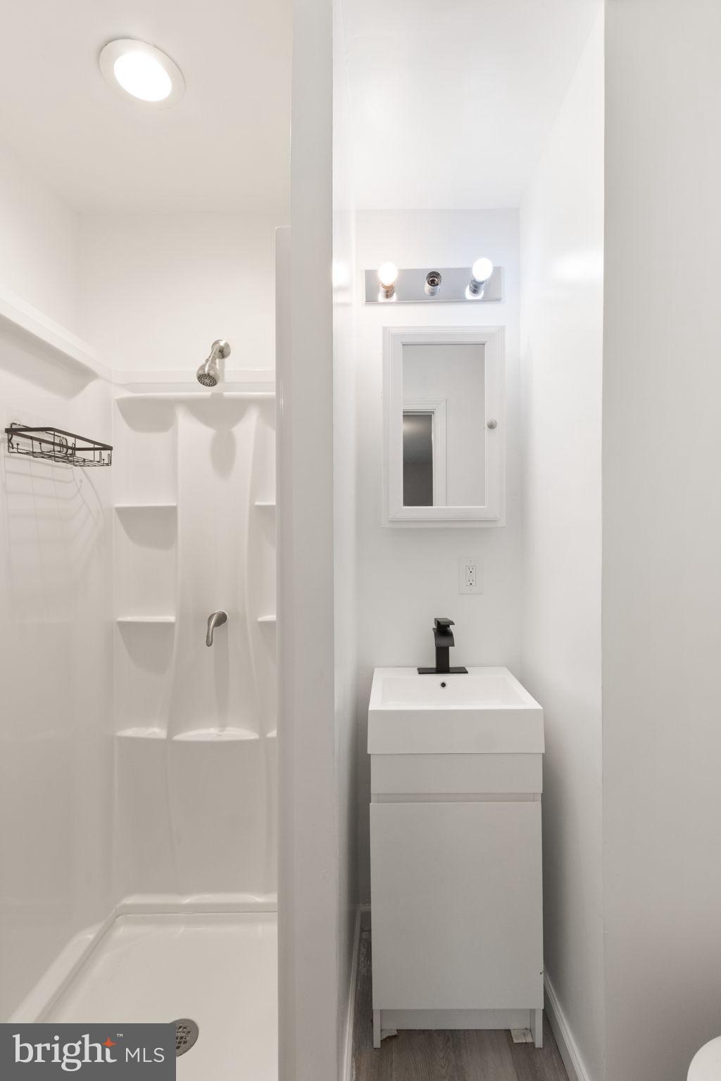 HERITAGE OAKS - Residential