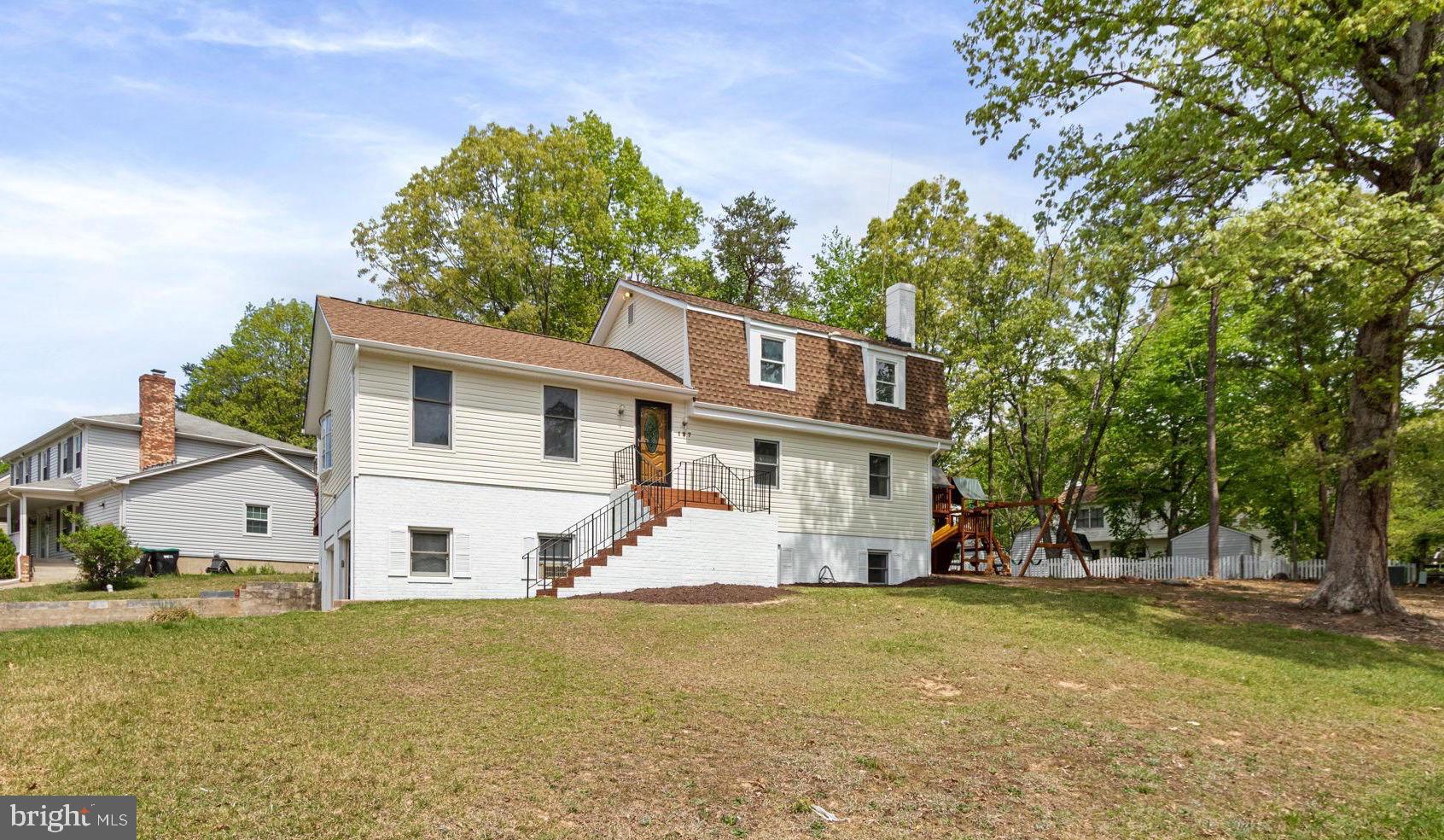 HERITAGE OAKS - Residential