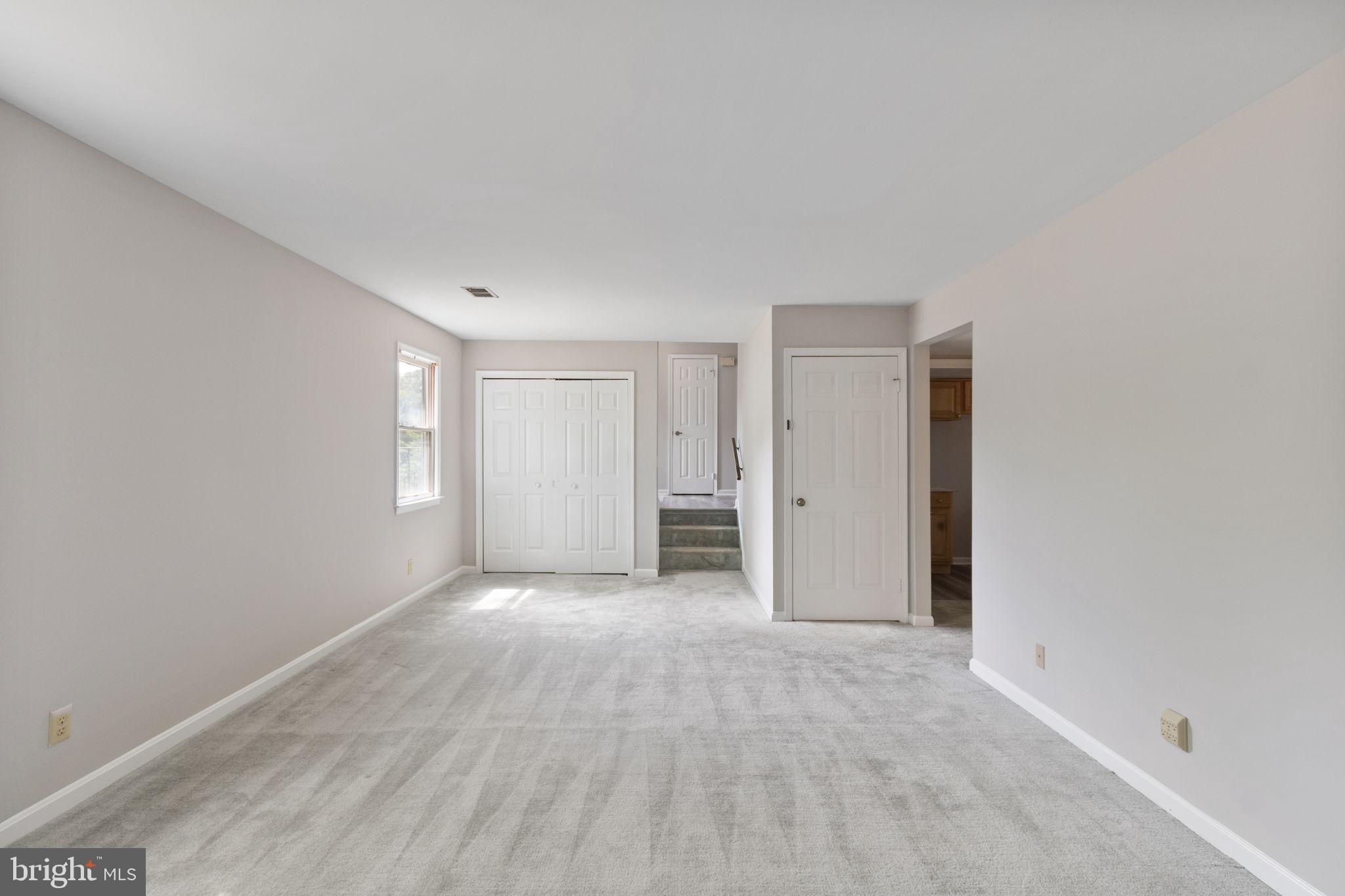 HERITAGE OAKS - Residential