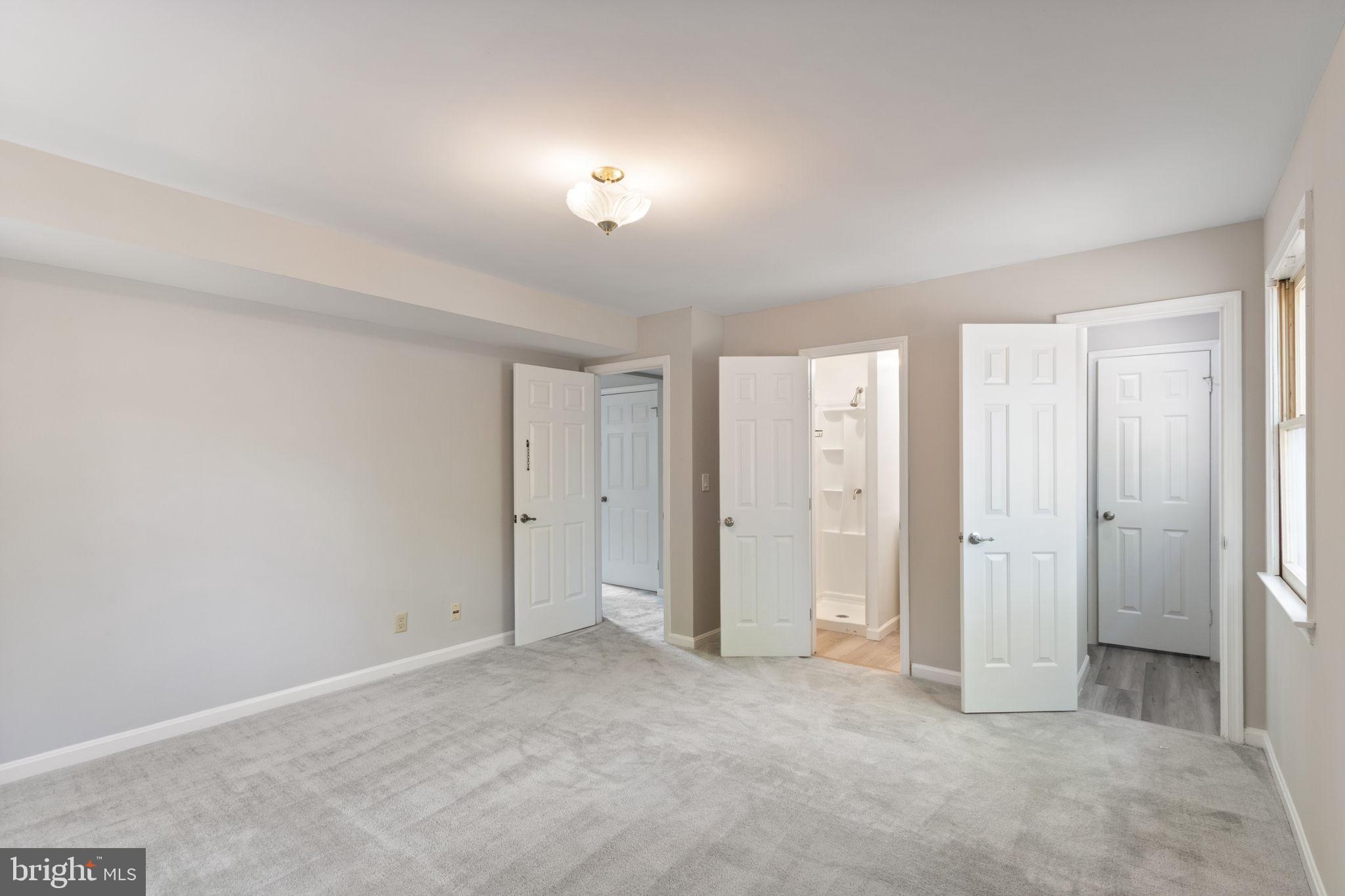 HERITAGE OAKS - Residential