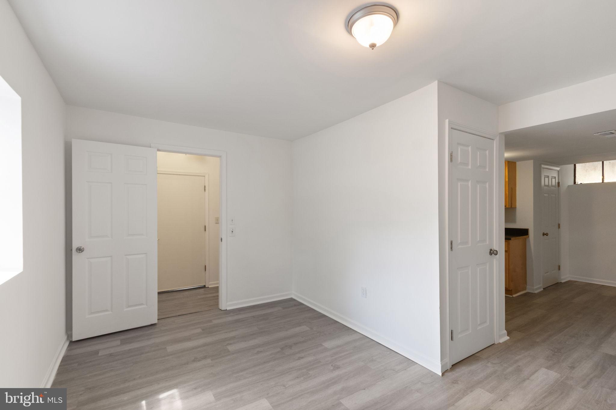 HERITAGE OAKS - Residential