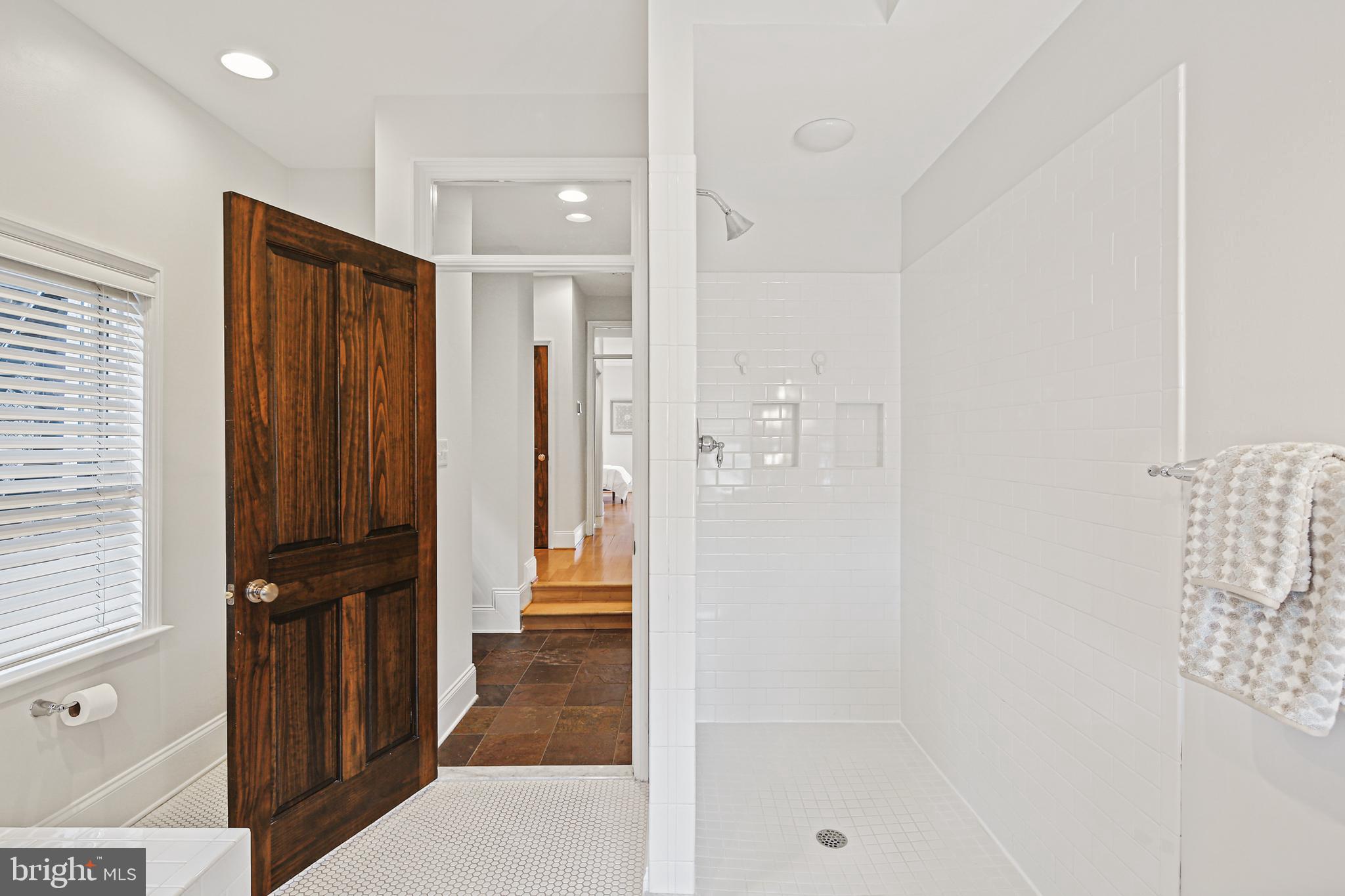 BUTCHERS HILL - Residential