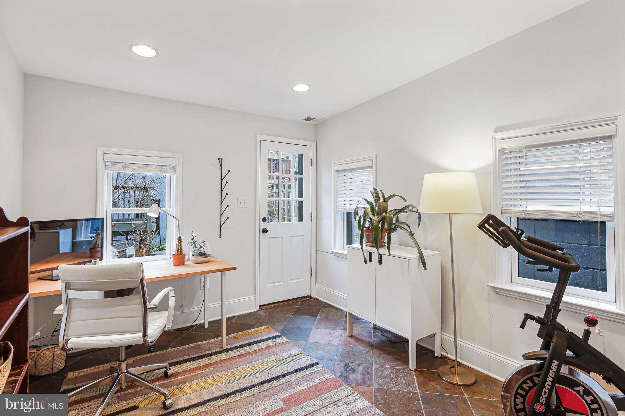 BUTCHERS HILL - Residential