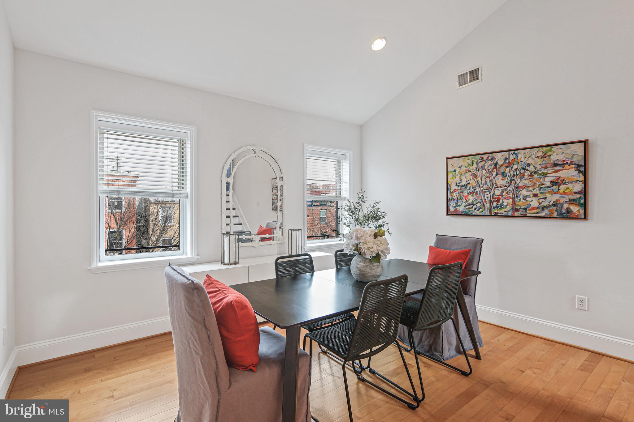 BUTCHERS HILL - Residential