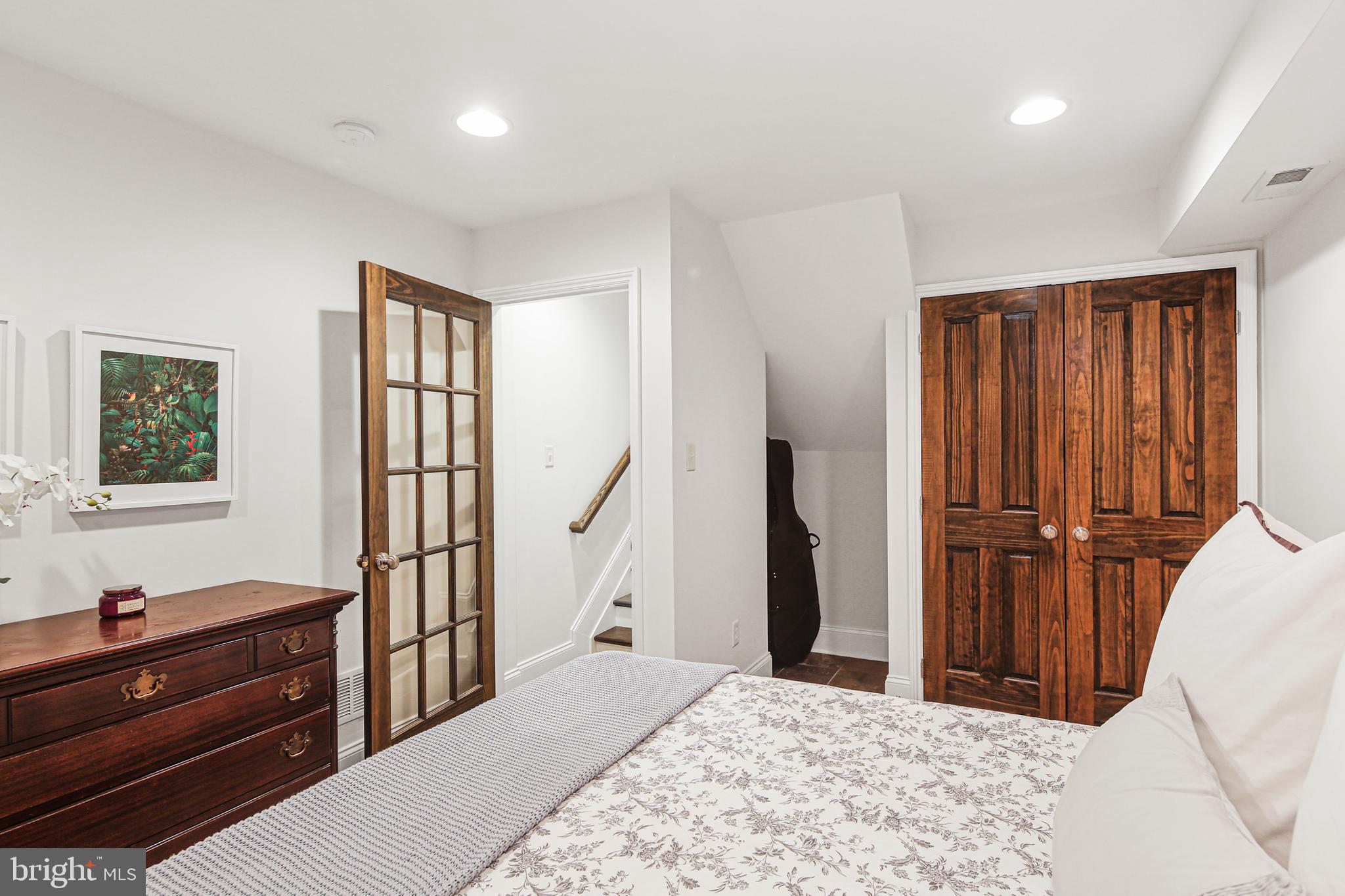 BUTCHERS HILL - Residential