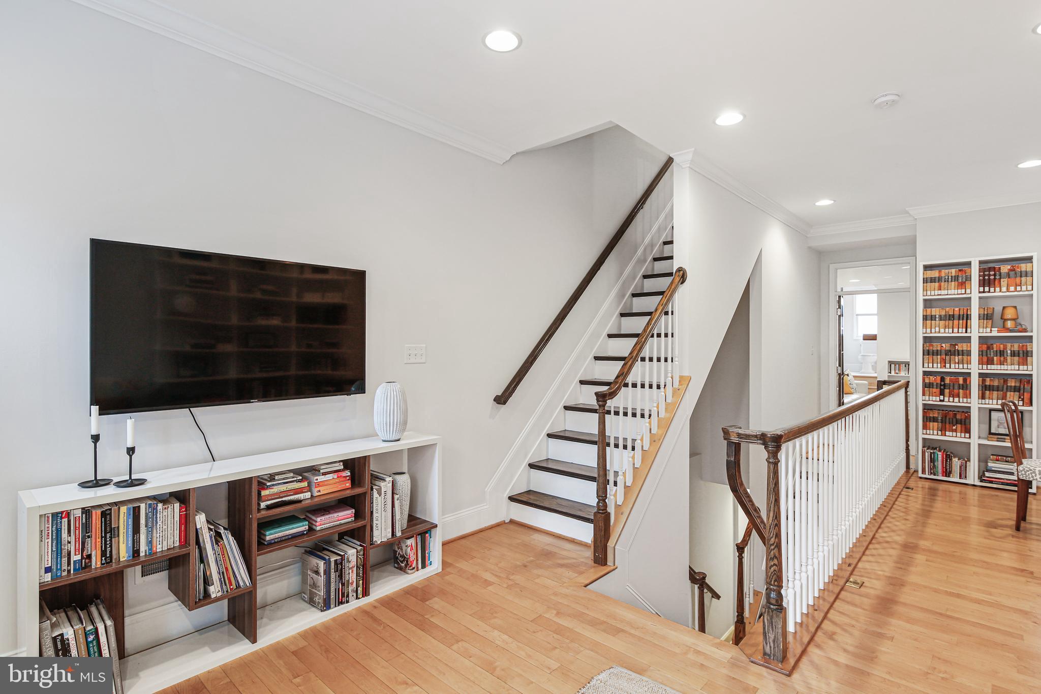 BUTCHERS HILL - Residential