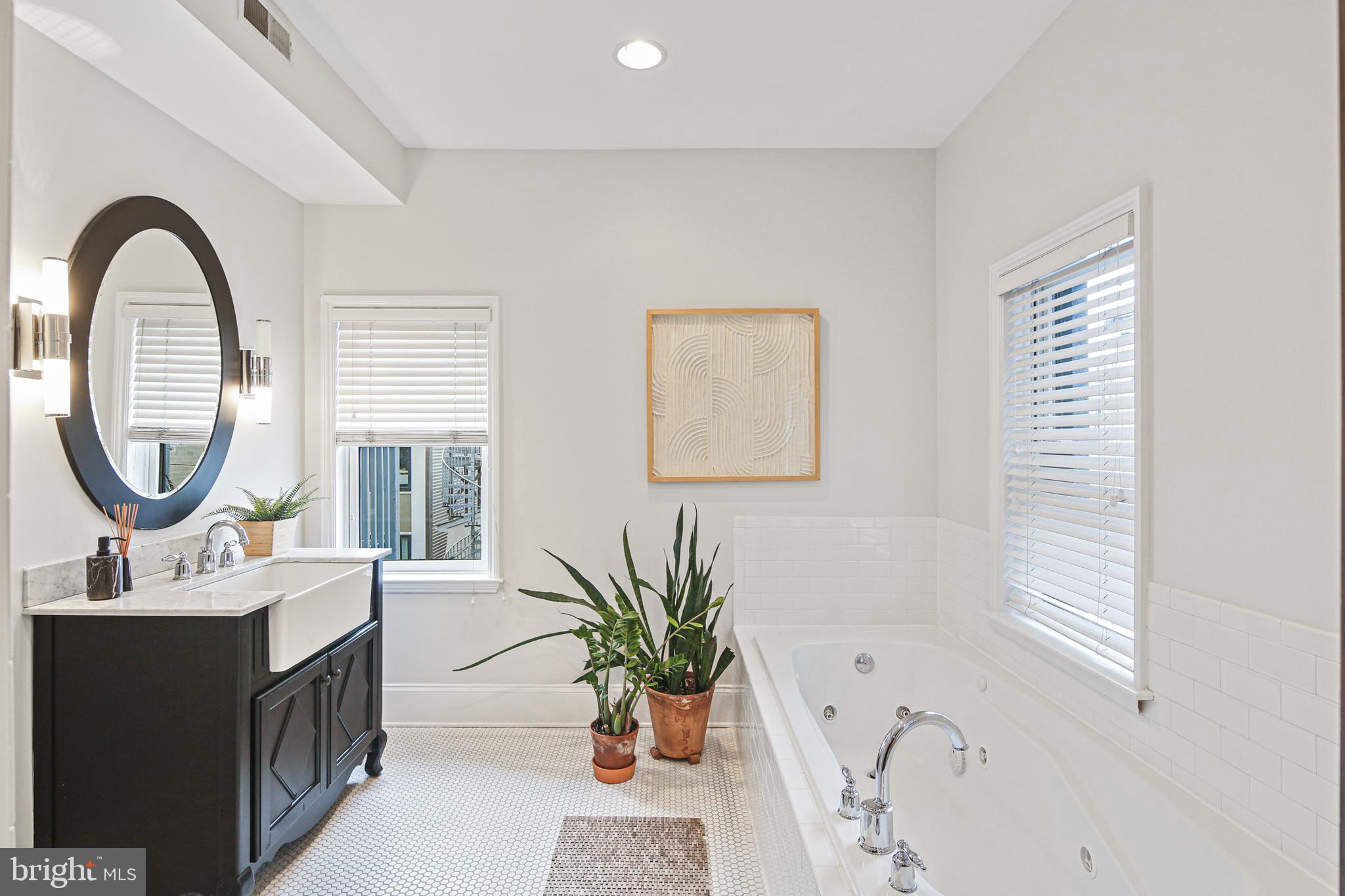 BUTCHERS HILL - Residential